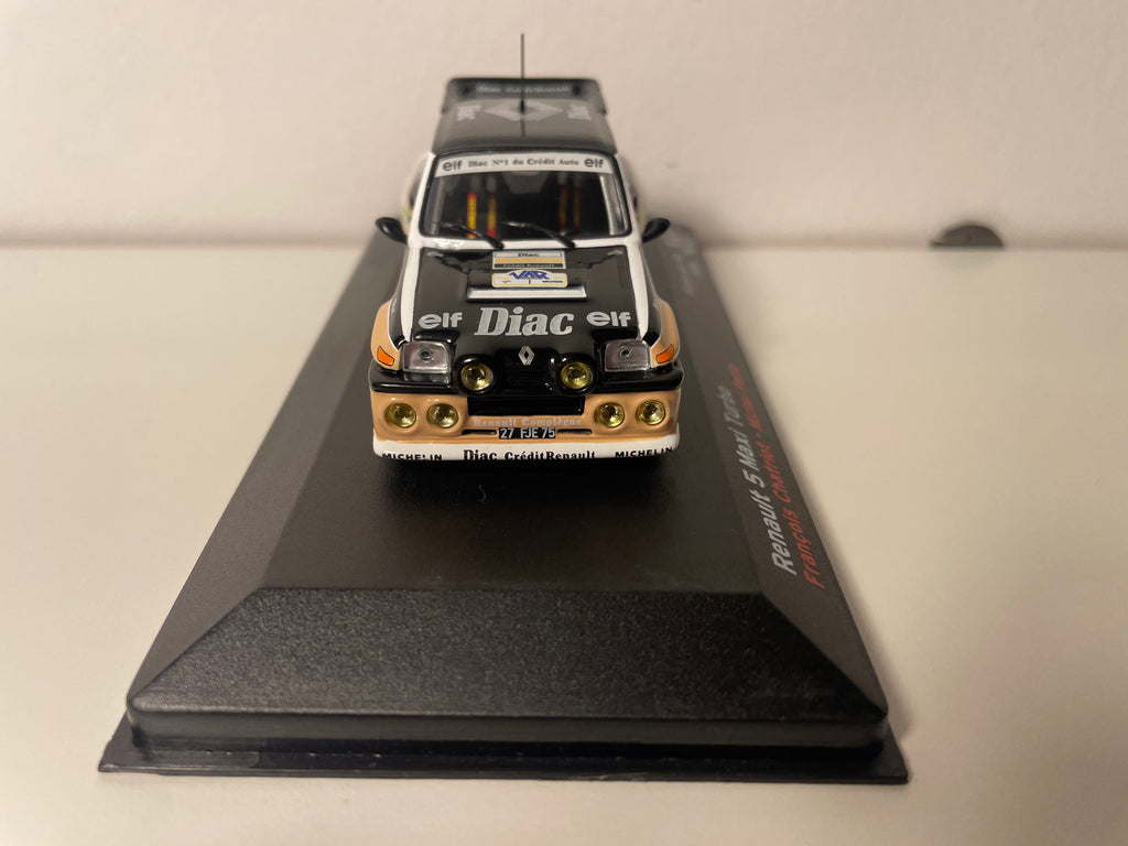 Renault 5 maxi Turbo noire, marron et blanche numéro 1 - rallye du Var 1986