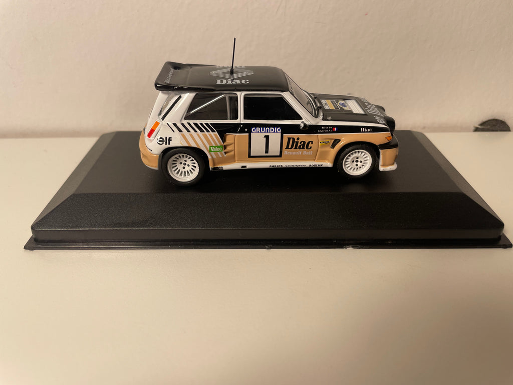 Renault 5 maxi Turbo noire, marron et blanche numéro 1 - rallye du Var 1986