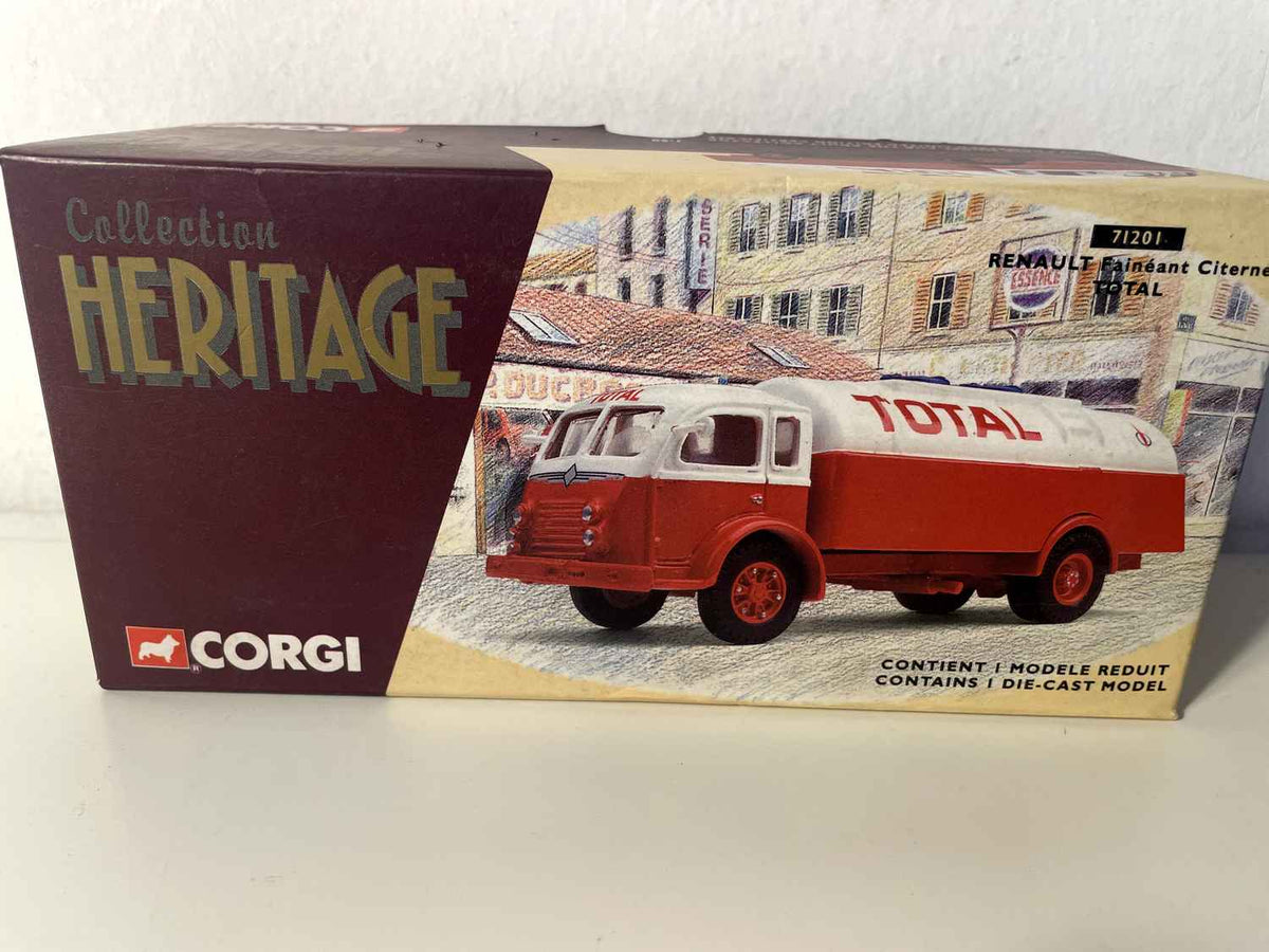 Ciężarówka Renault Fainéant cysternę TOTAL - CORGI referencja 71201