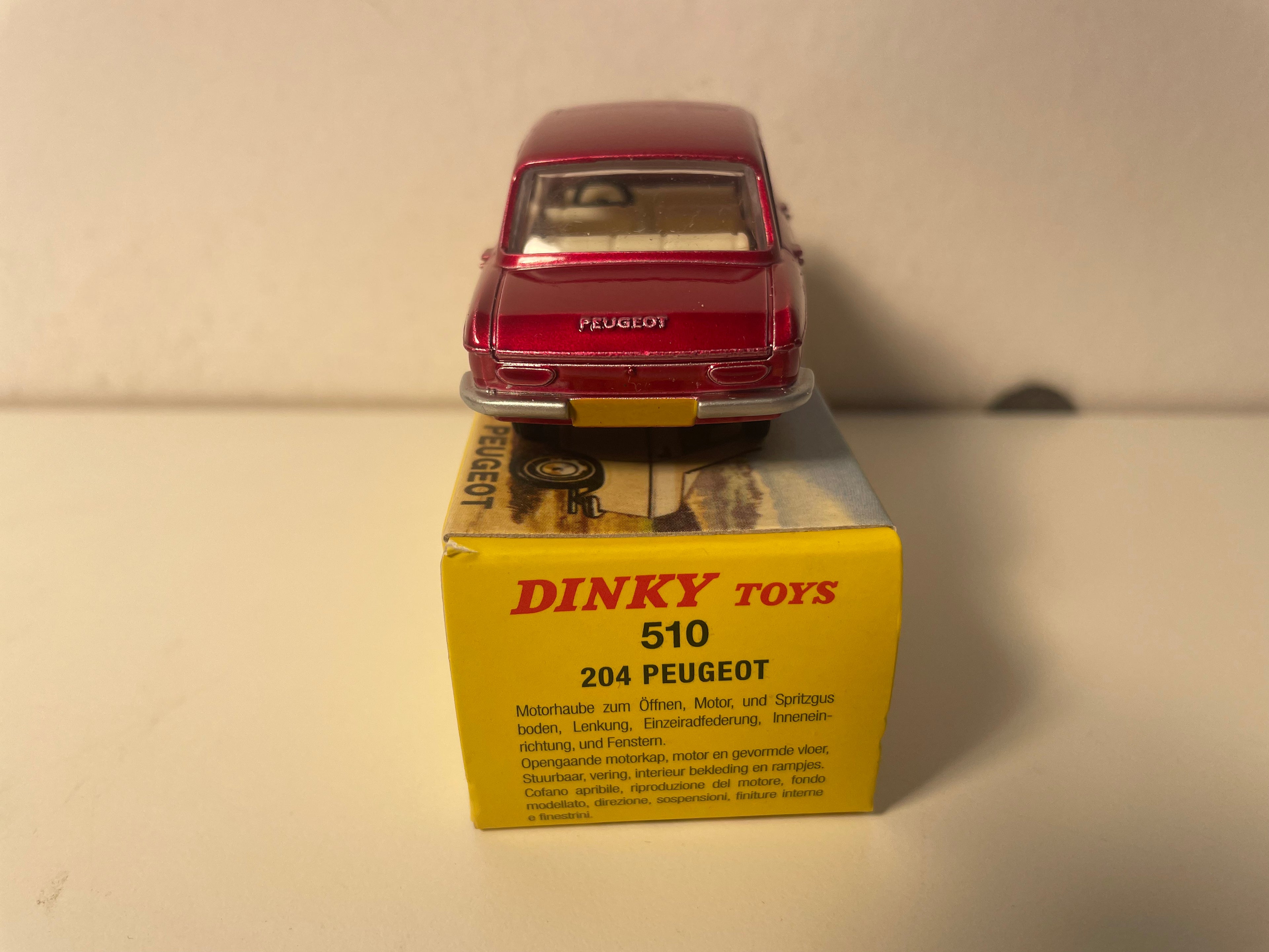 Peugeot 204 rout rouge Dinky-Toys (éditions Atlas) - N°510