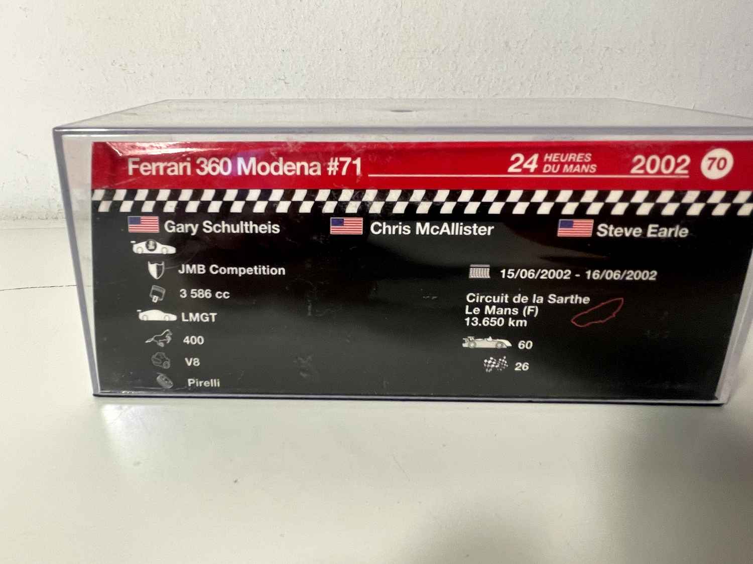 Ferrari 360 Modena rouge, bleue et verte numéro 71  - 24 heures du Mans de 2002