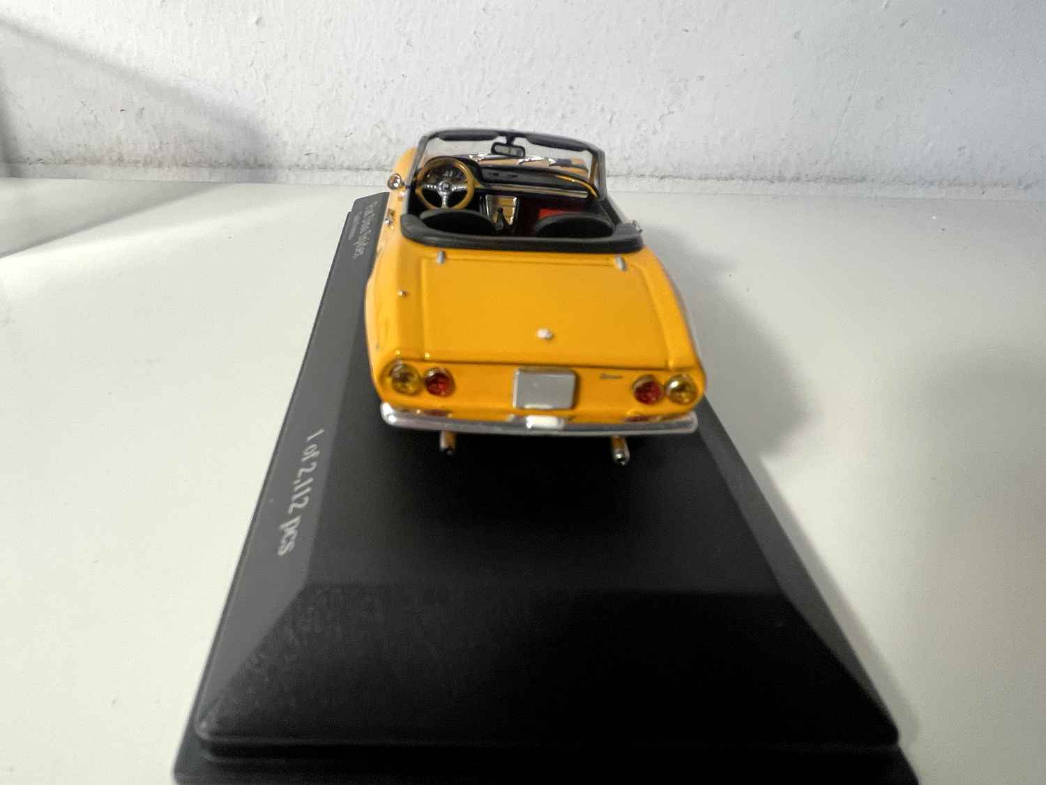Fiat Dino Spider żółty MINICHAMPS