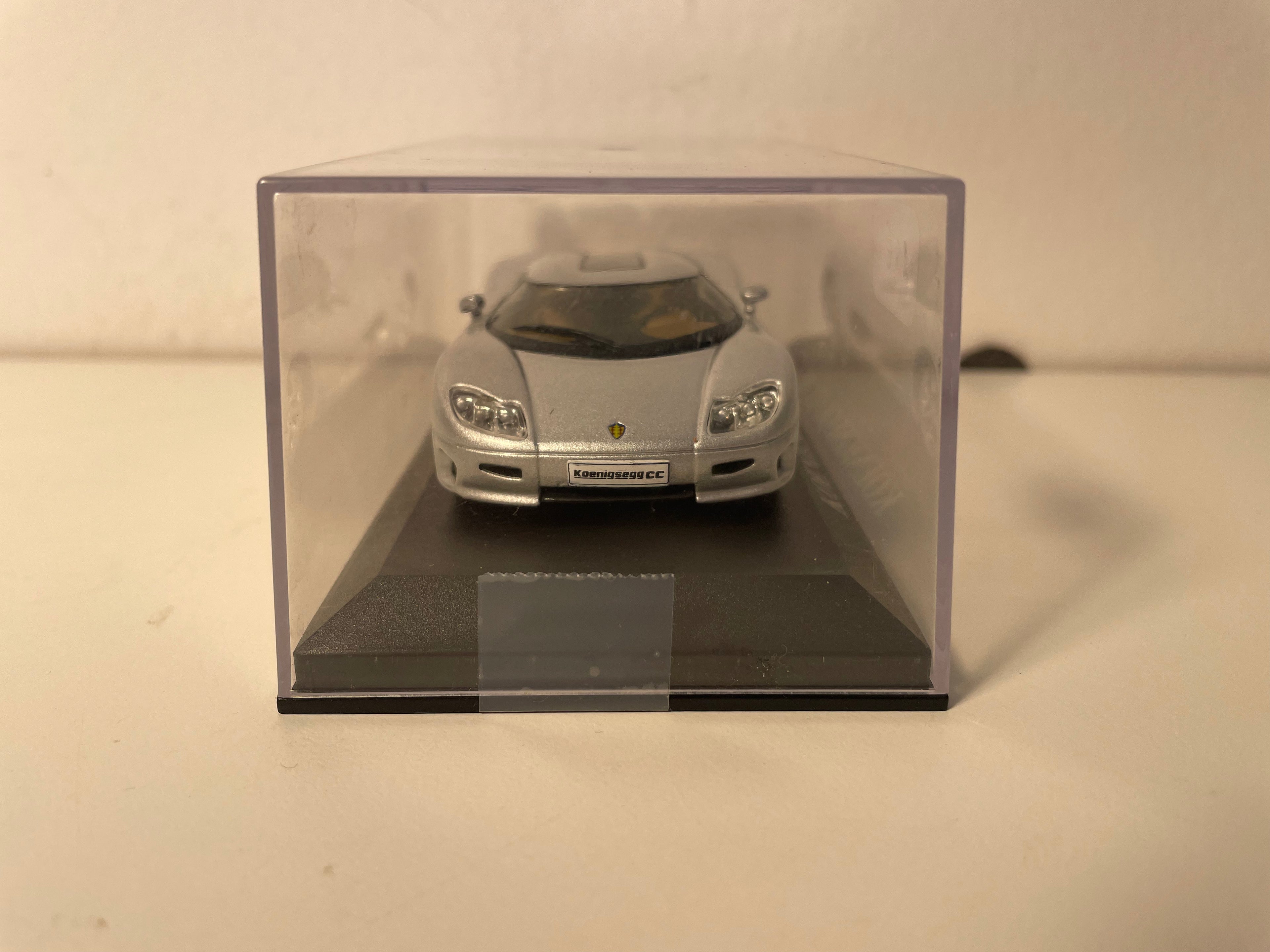 Koenigsegg CC 8S szary