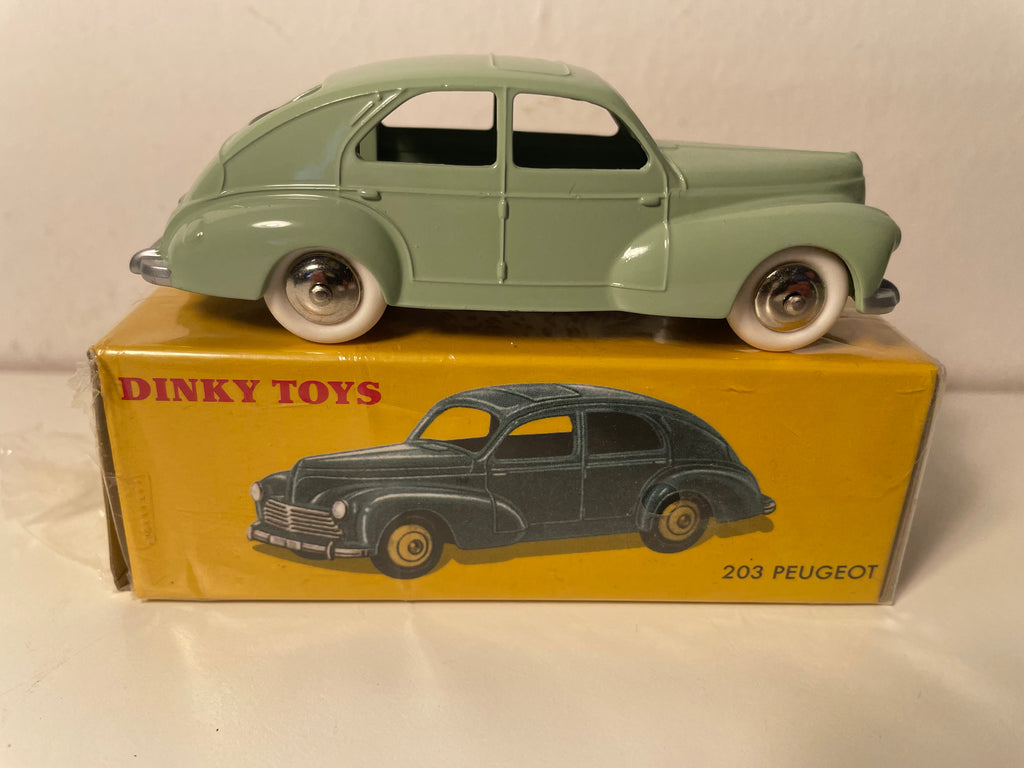 Peugeot 203 verte pâle - Dinky-Toys (Edition Atlas) - N°24 R