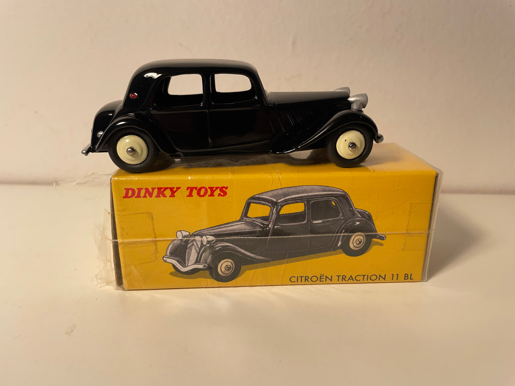 Citroën traction 11 BL noire (avec jantes jaune pâle) Dinky-Toys (Editions Atlas) - N°24 N