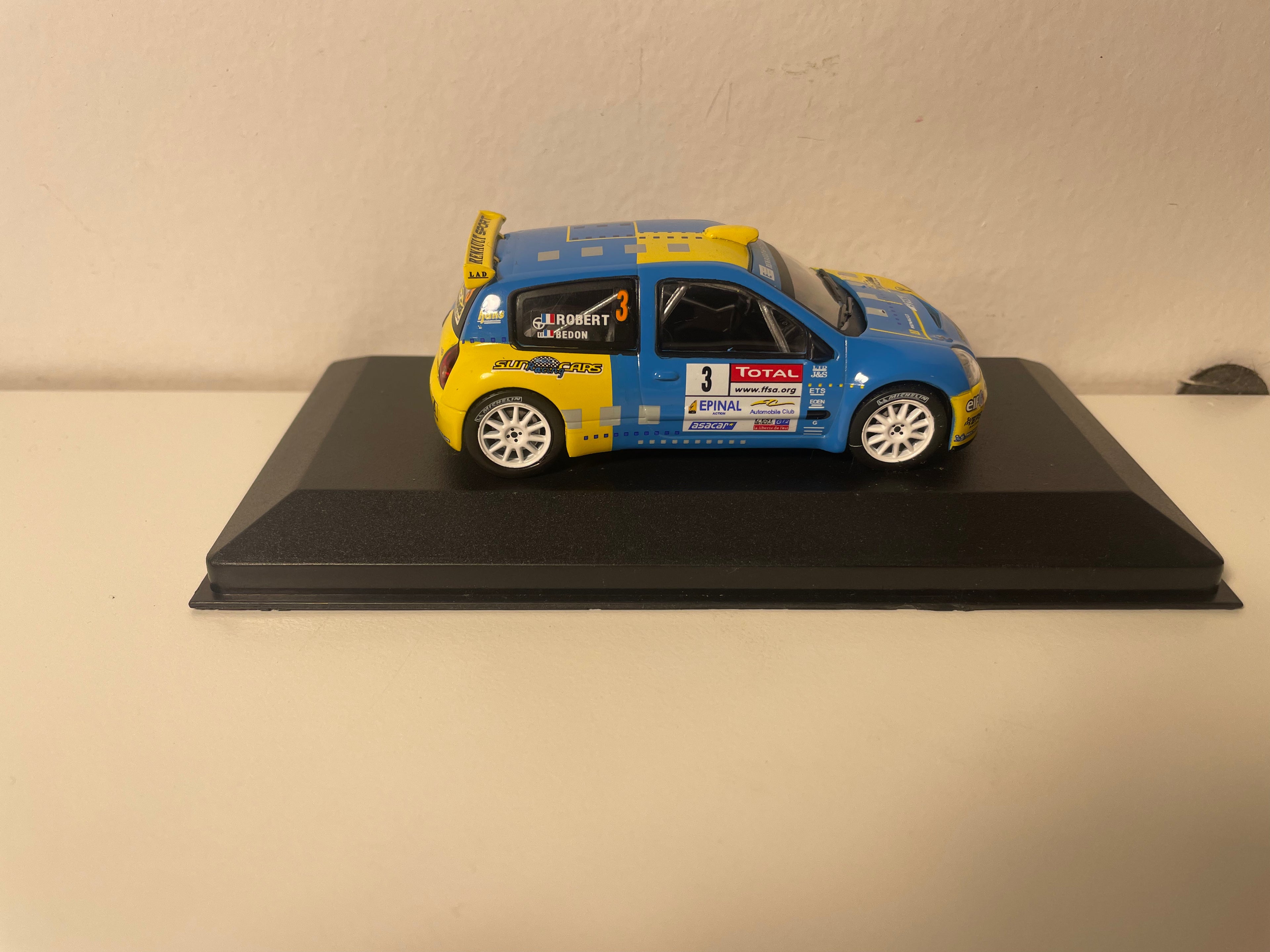 Renault Clio S1600 bleue et jaune  numéro 3 - Rallye Alsace-Vosges 2006