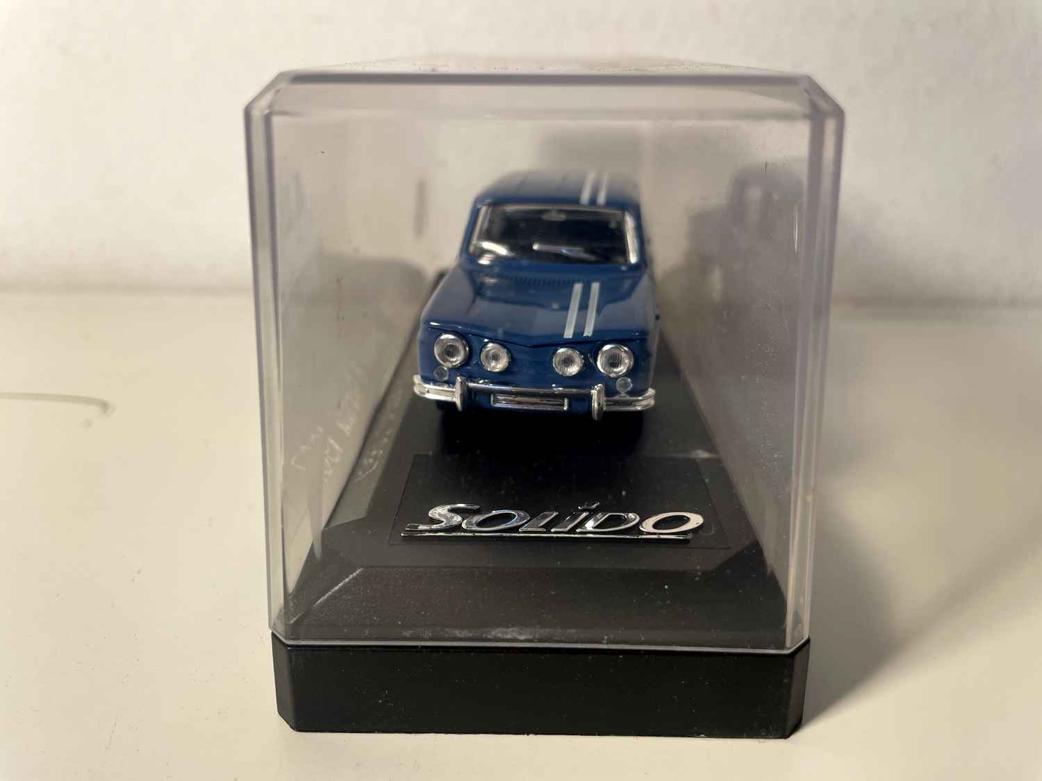 Niebieski Renault 8 Gordini z 1967 roku (nr referencyjny Solido 1826) Z kartonowym pudełkiem