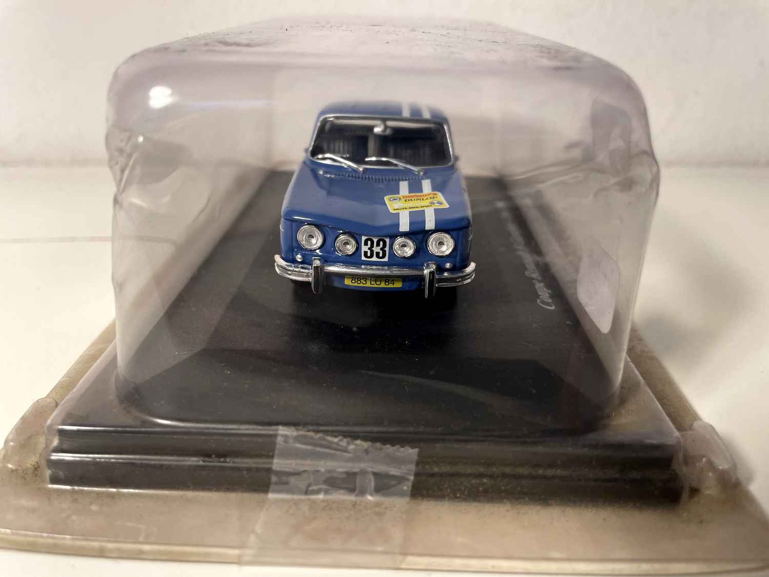 Niebieski Renault 8 Gordini z numerem 33 - Pau 1968 (w blistrze)