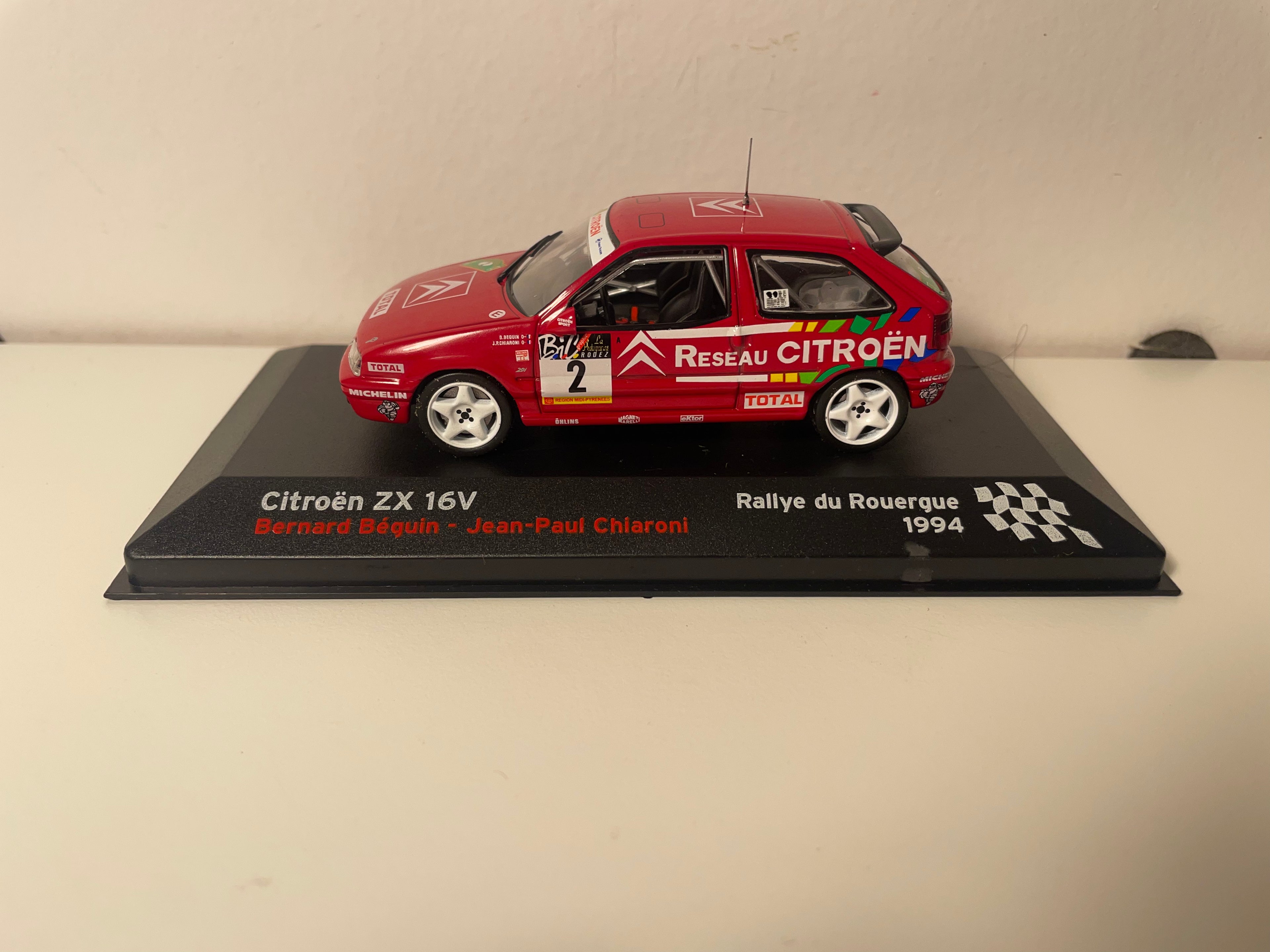 Citroën ZX 16V Rood Nummer 2 - Rally van Rouergue 1994