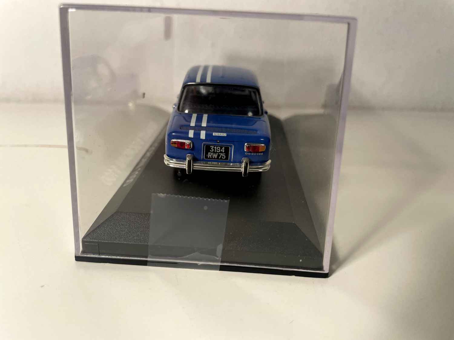 Renault 8 Gordini 1100 niebieski