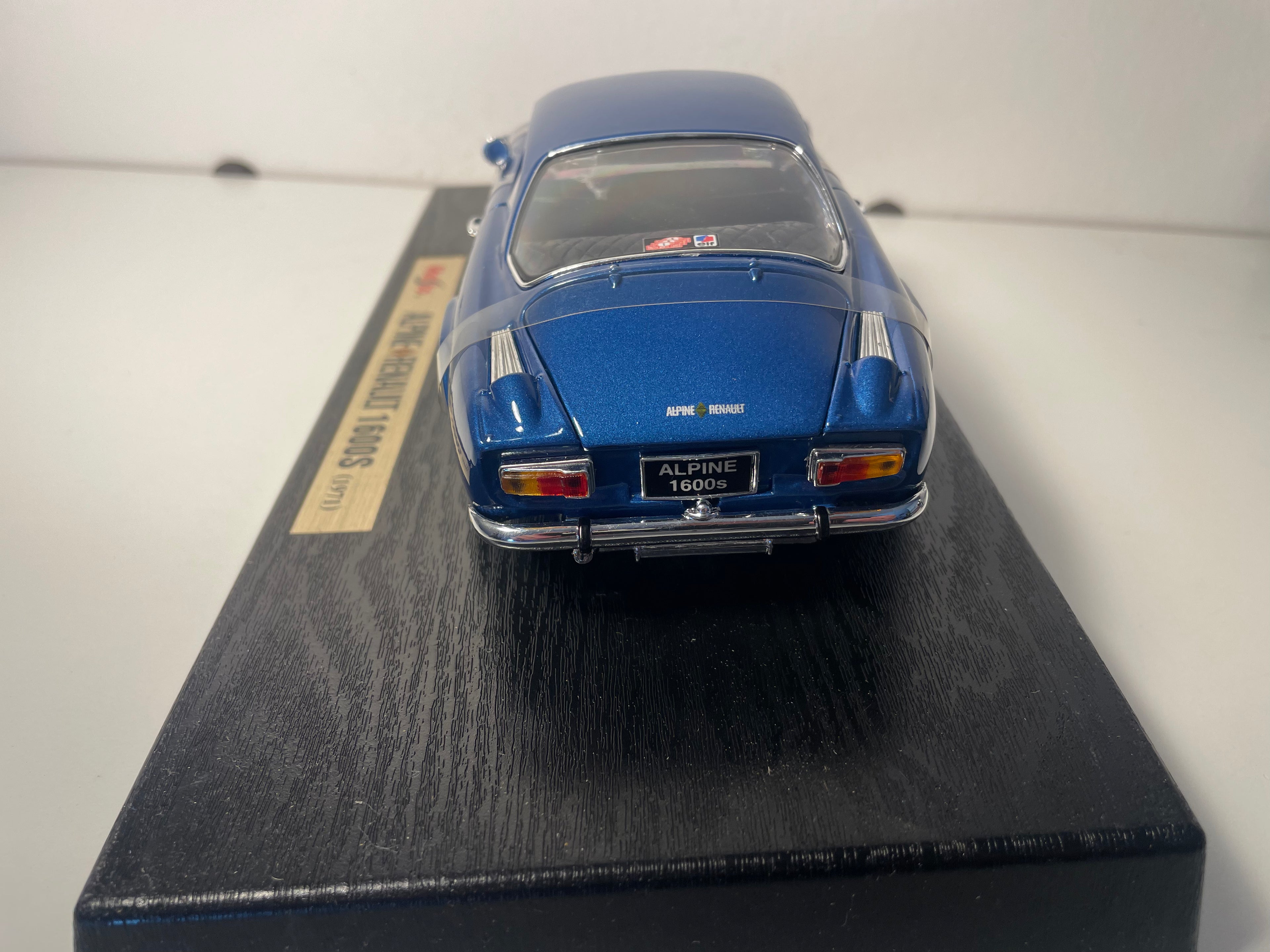 Renault Alpine 1600S blo vu 1971 - MAISTO (Skala: 1/18)