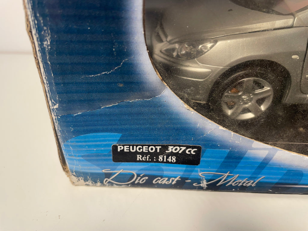 Peugeot 307 cc grigio - Solido riferimento 8148 (Scala: 1/18)