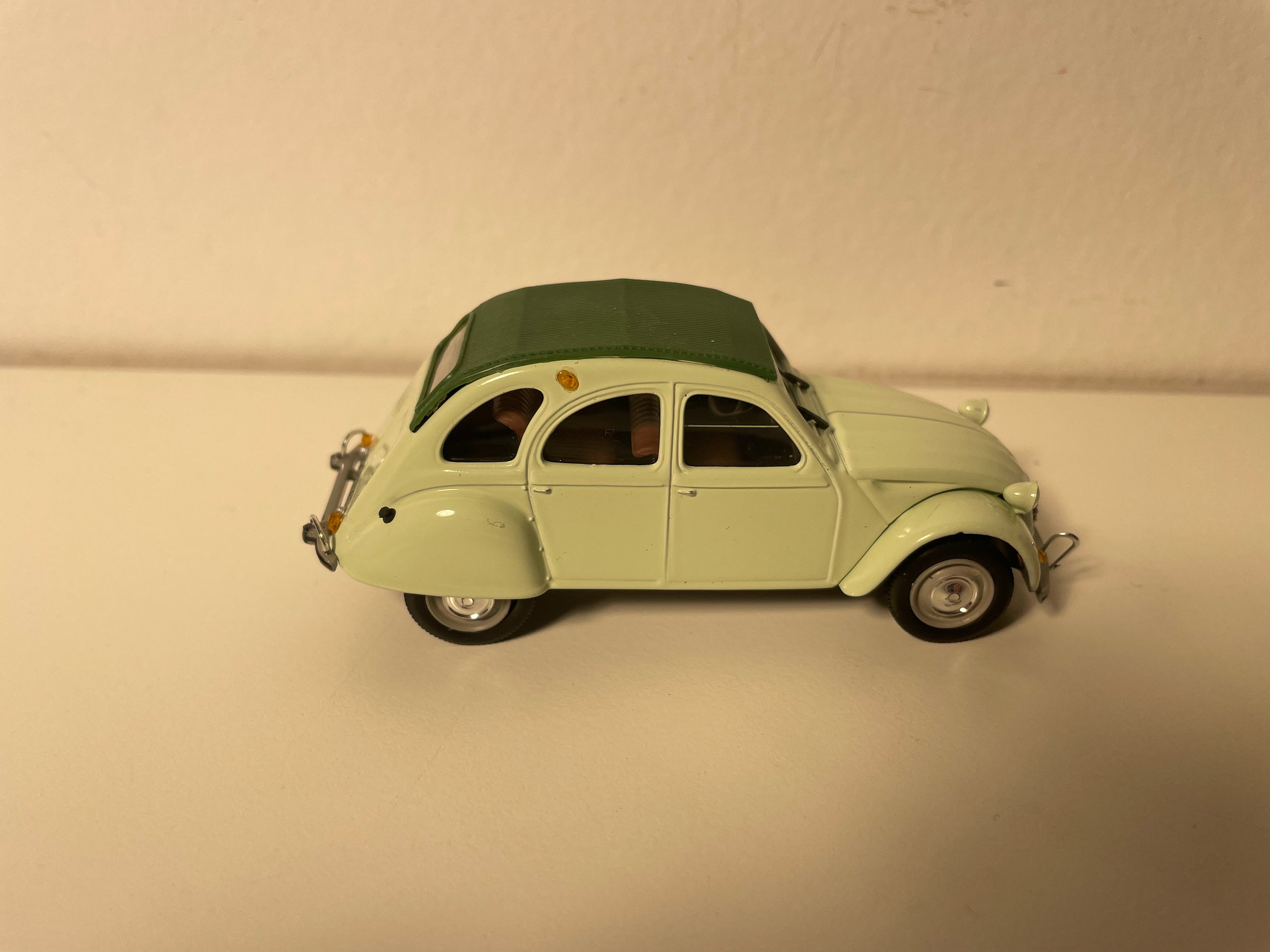Citroën 2 CV AZAM verte pâle et toit verte foncé - Norev (sous blister)