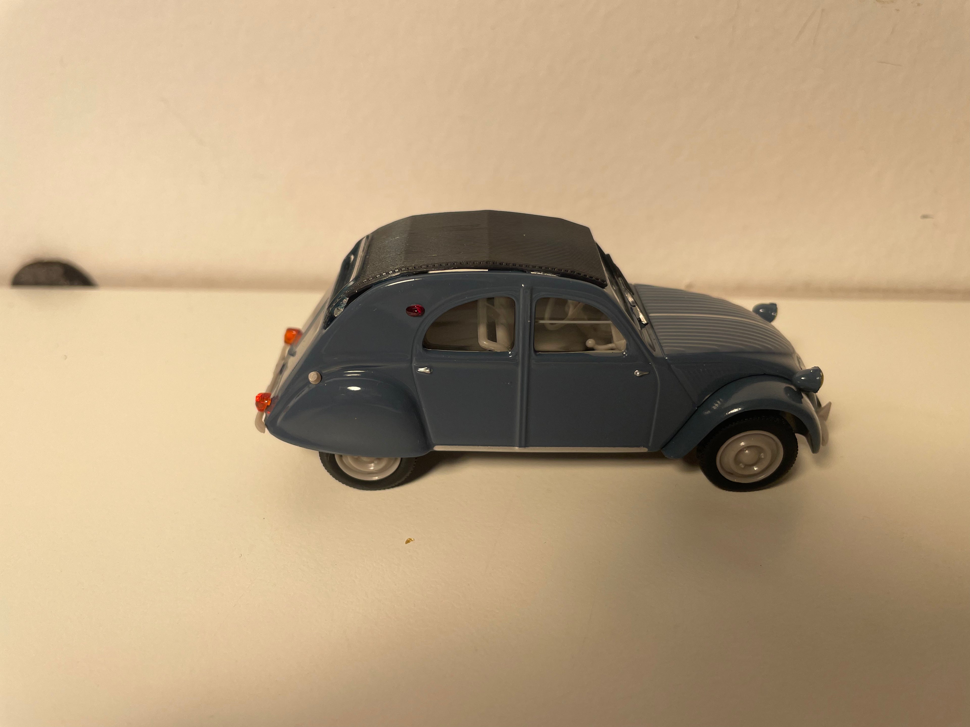 Citroën 2 CV AZLP donkelbläif a schwaarze Däch - Norev (an Blister)