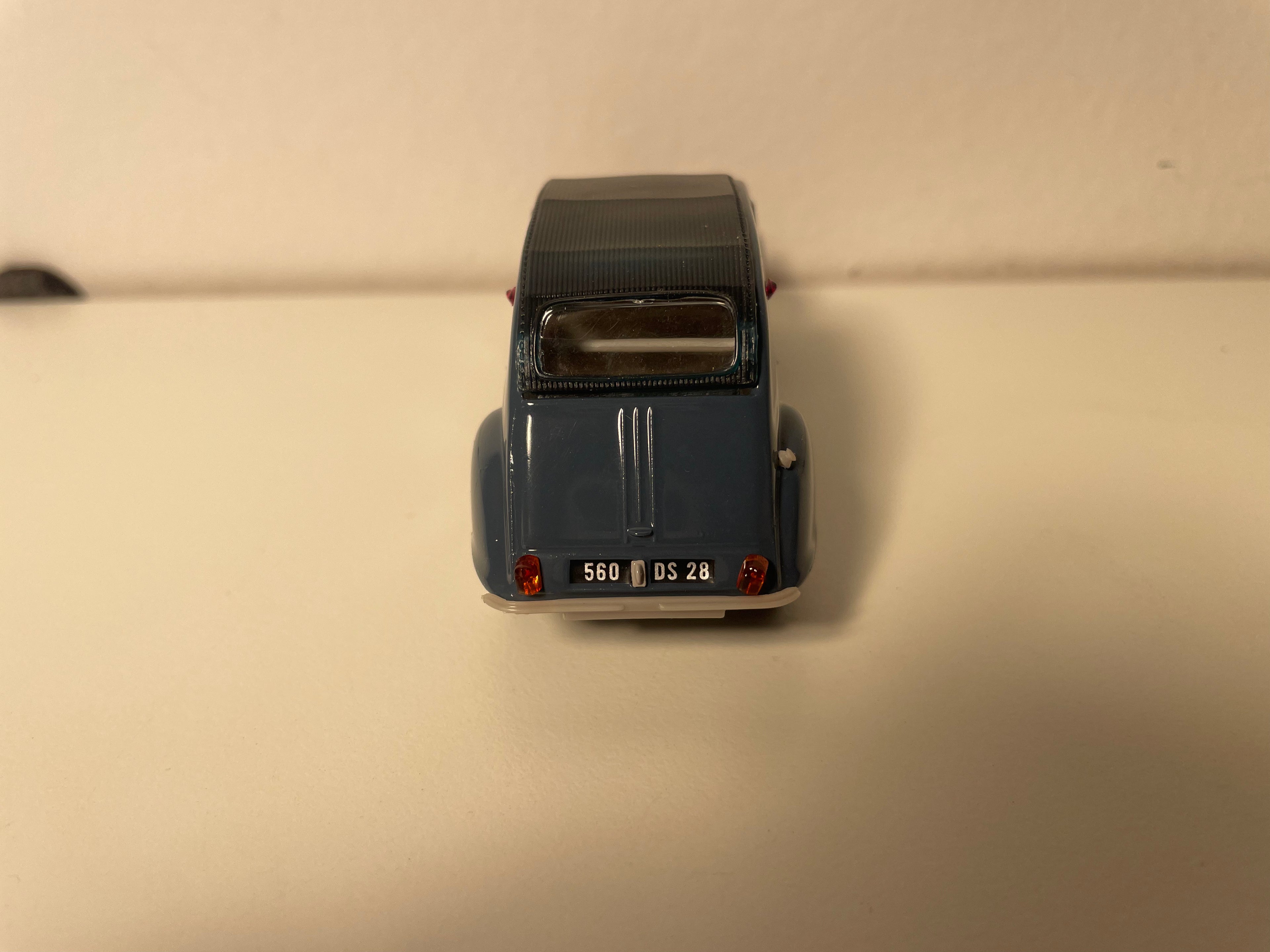 Citroën 2 CV AZLP donkelbläif a schwaarze Däch - Norev (an Blister)