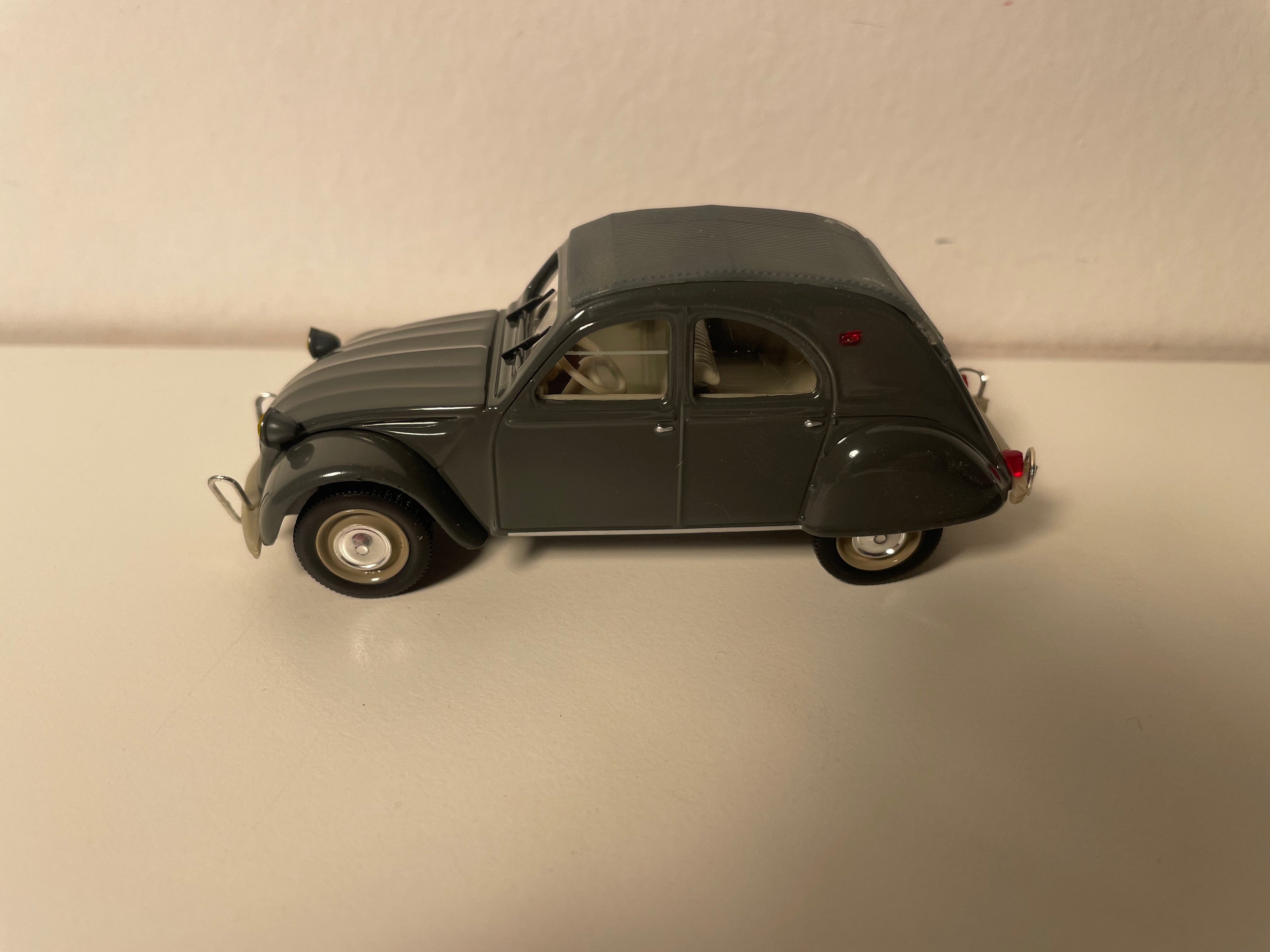Citroën 2 CV AZAM grise foncée - Norev (sous blister) - 911 CJ 46
