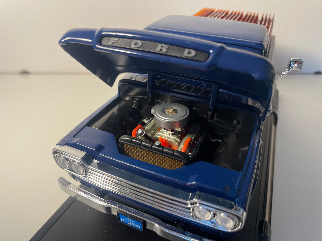 Ford pick-up F-250 de 1959 transporteur de bières de la marque Samuel Adams (voiture américaine) - Echelle: 1/18ème