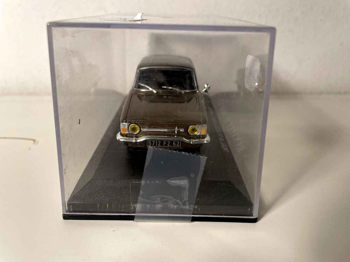 Braune Renault 10 vun 1968