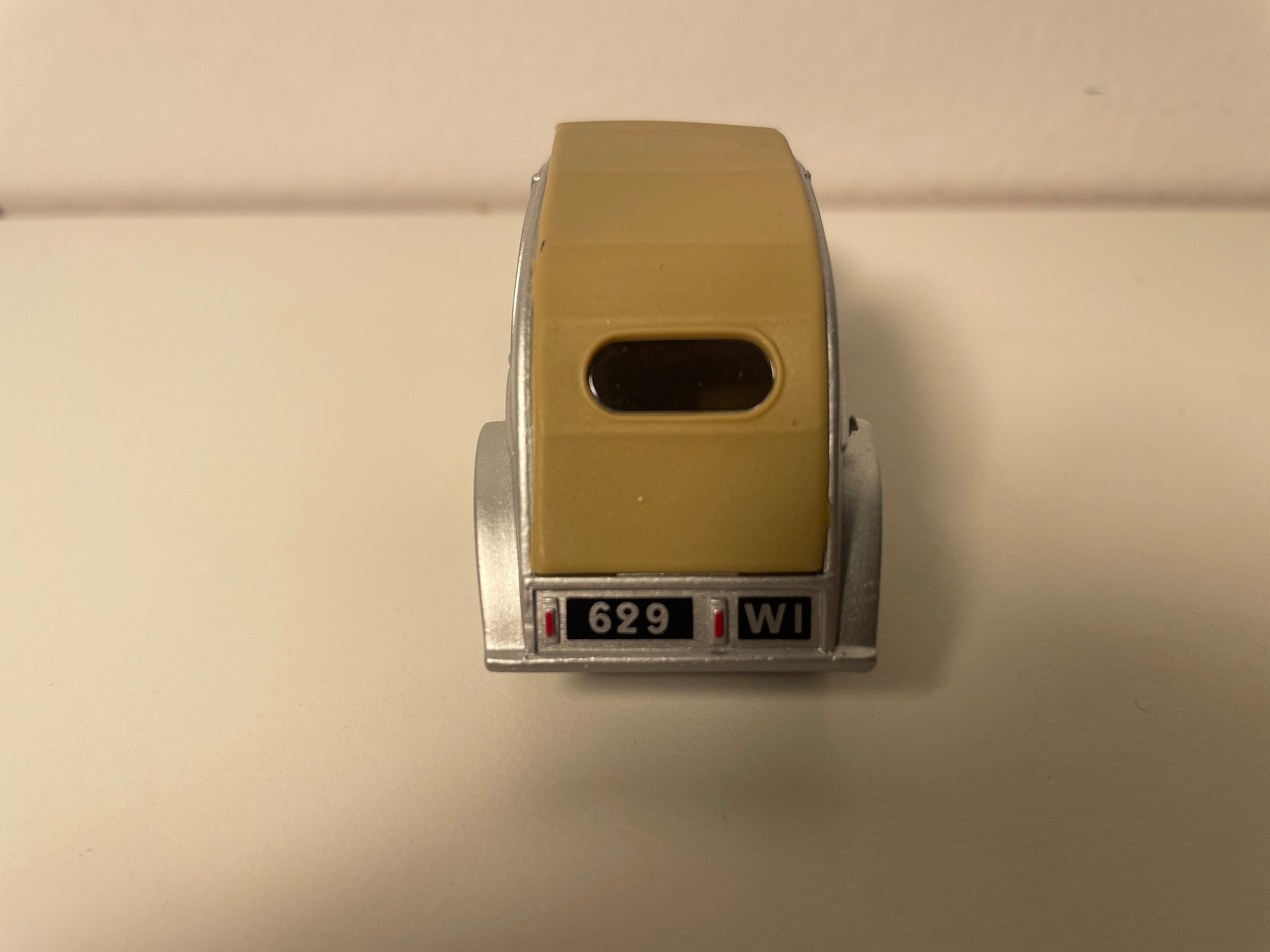 Citroën 2 CV Prototyp Terrasson grau mit beigem Dach - Norev (unter Blister)