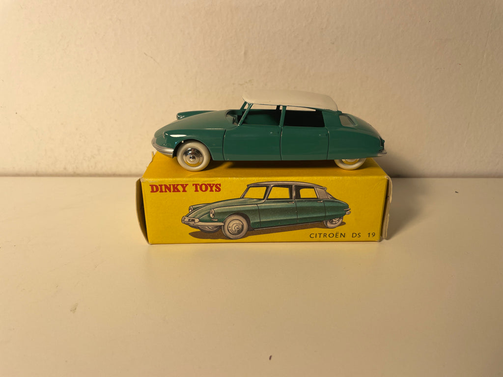Citroën DS zielona z białym dachem Dinky-Toys (wydanie Atlas) - N°24 C