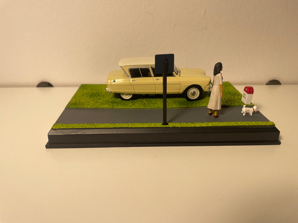 Citroën Ami 6 hellbraun - La Nationale 7 - d'blou Strooss