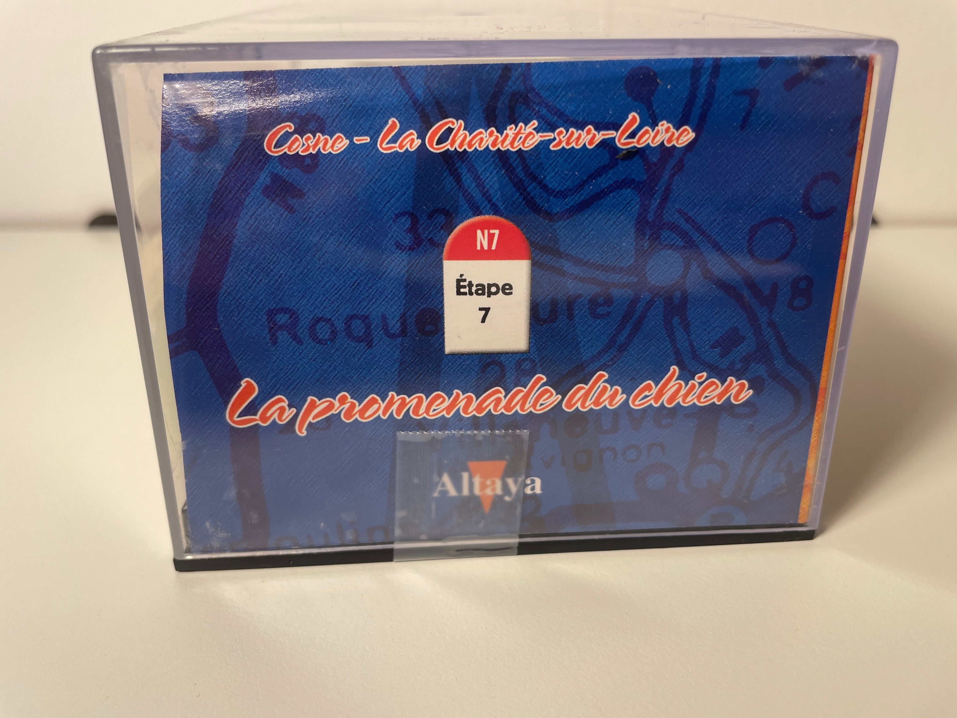 Citroën Ami 6 hellbraun - La Nationale 7 - d'blou Strooss