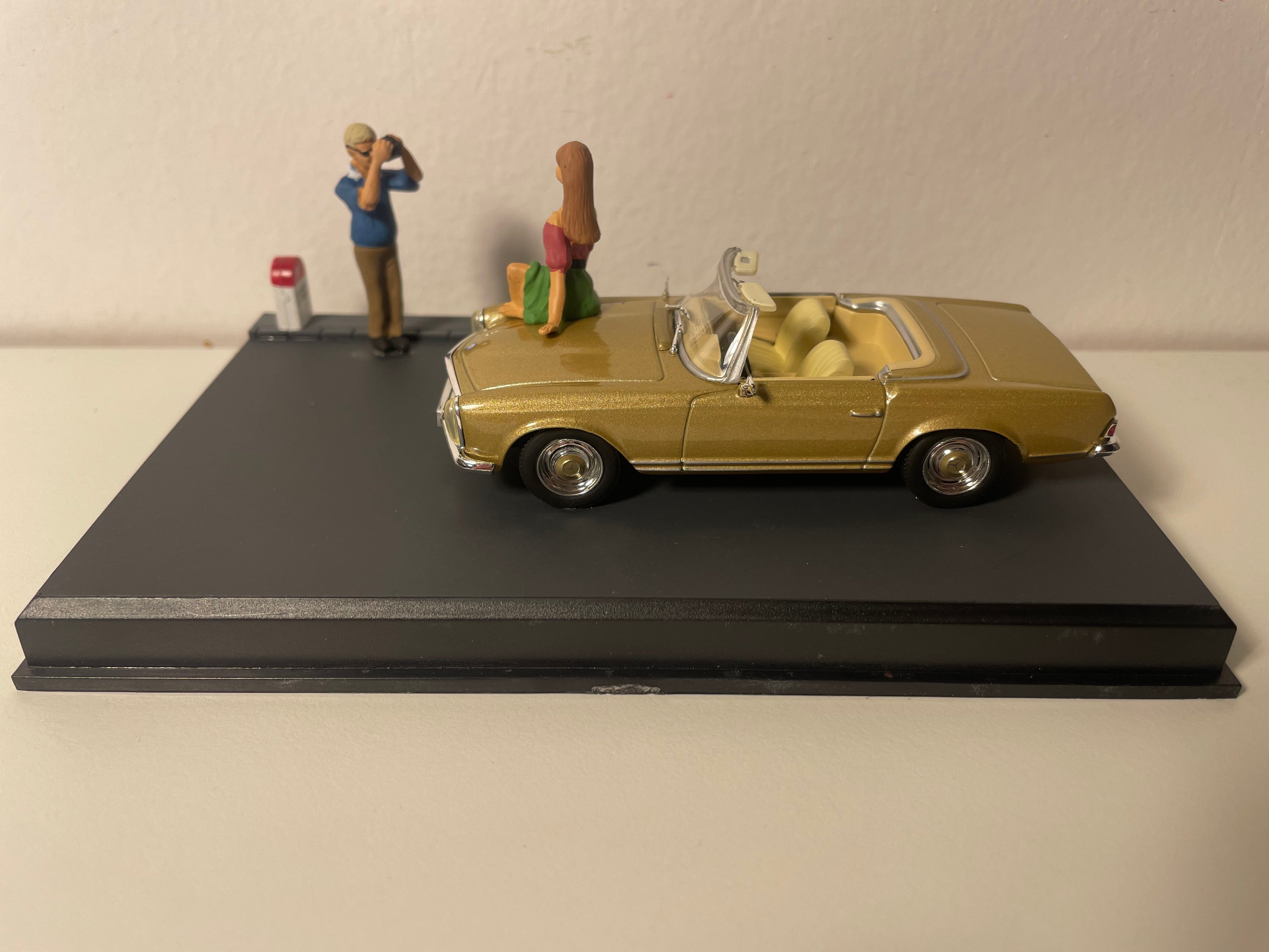 Mercedes 280 SL brong - La Nationale 7 - d'schwaarz Strooss