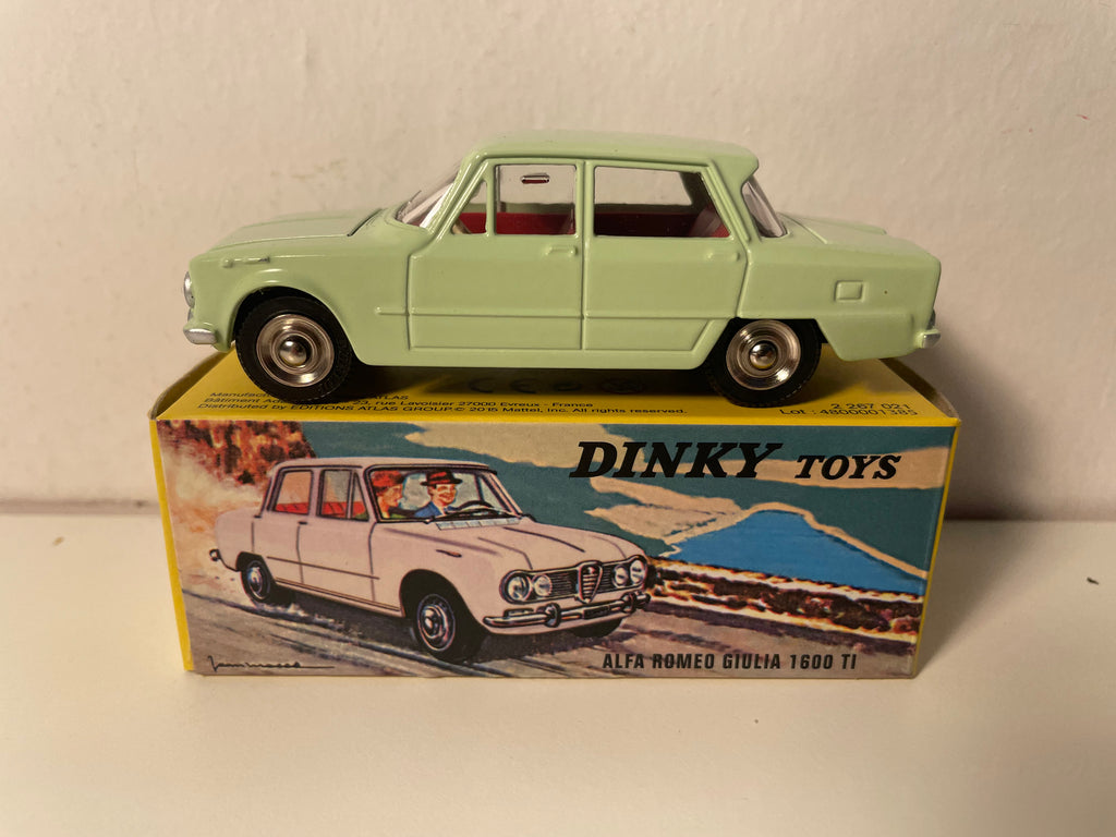 Alfa Roméo Giulia 1600 TI verte pâle Dinky-Toys (éditions Atlas) - N°514