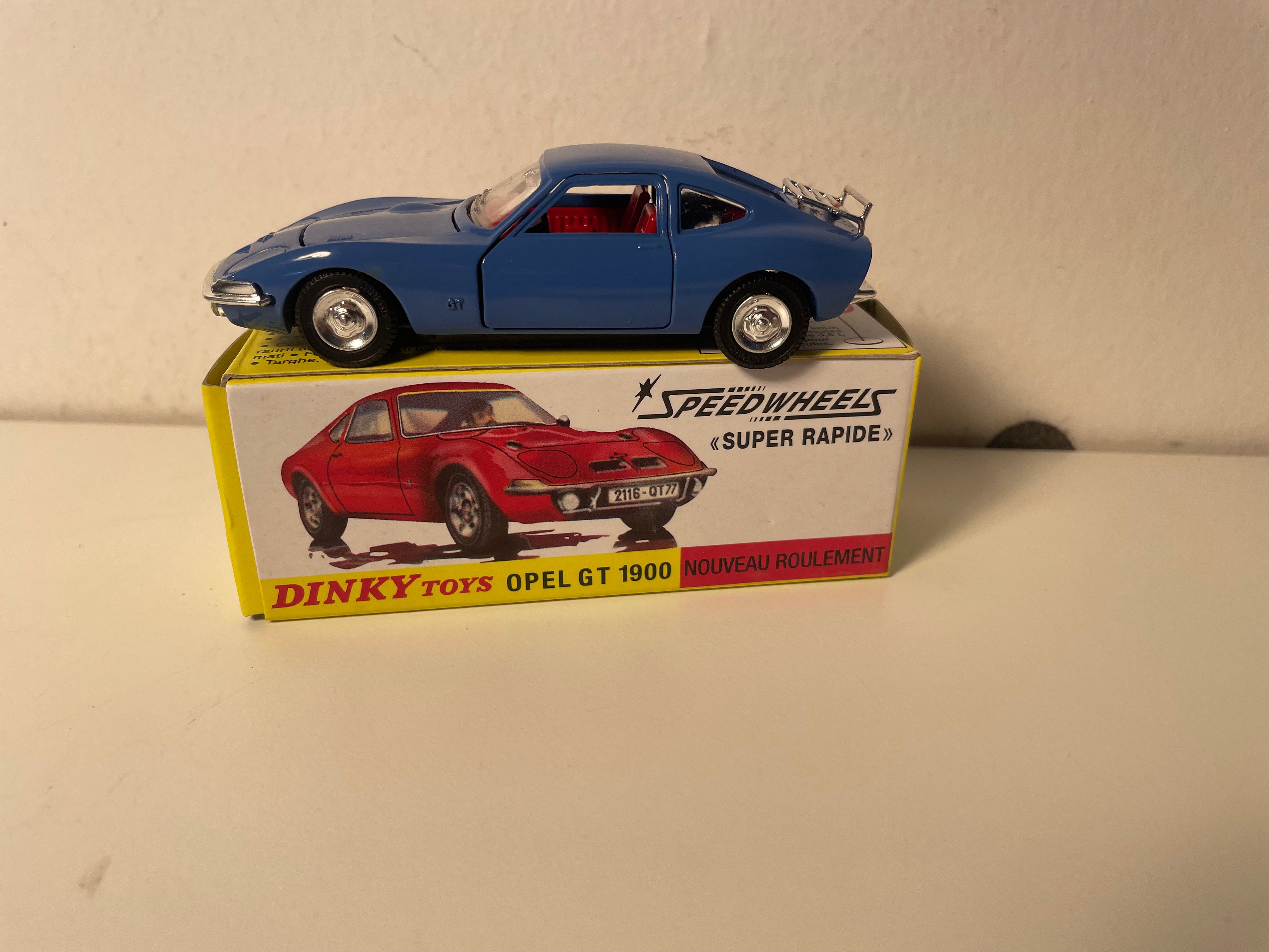Opel GT 1900 blaue Dinky-Toys (Atlas-Ausgaben) - Nr.1421