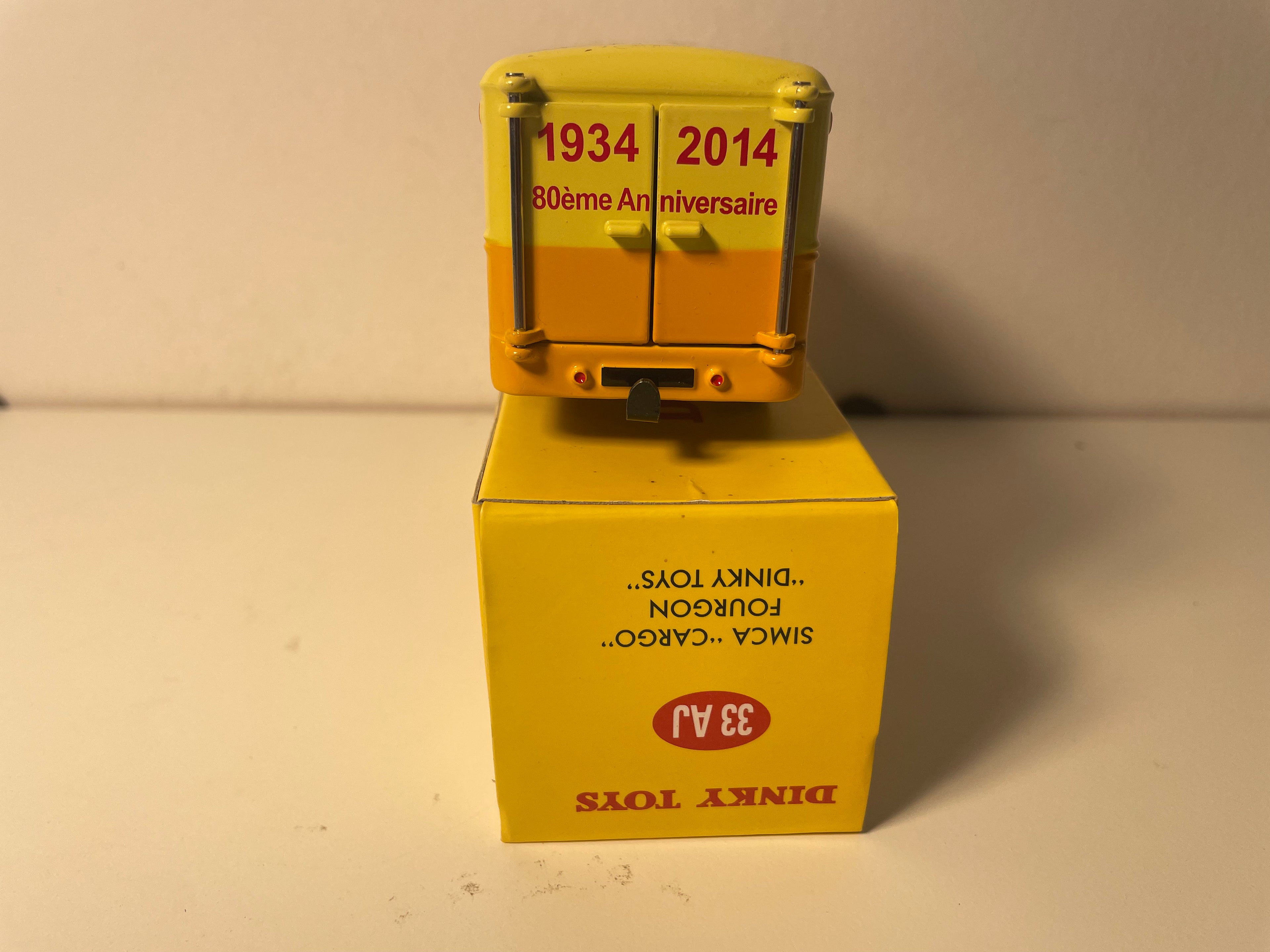 Camião de carga Simca Carrinha Dinky-Toys (Edições Atlas)