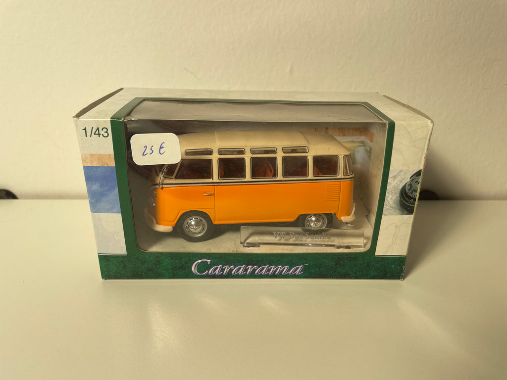 Volkswagen Bus Samba orange an beige Dier (Cararama)