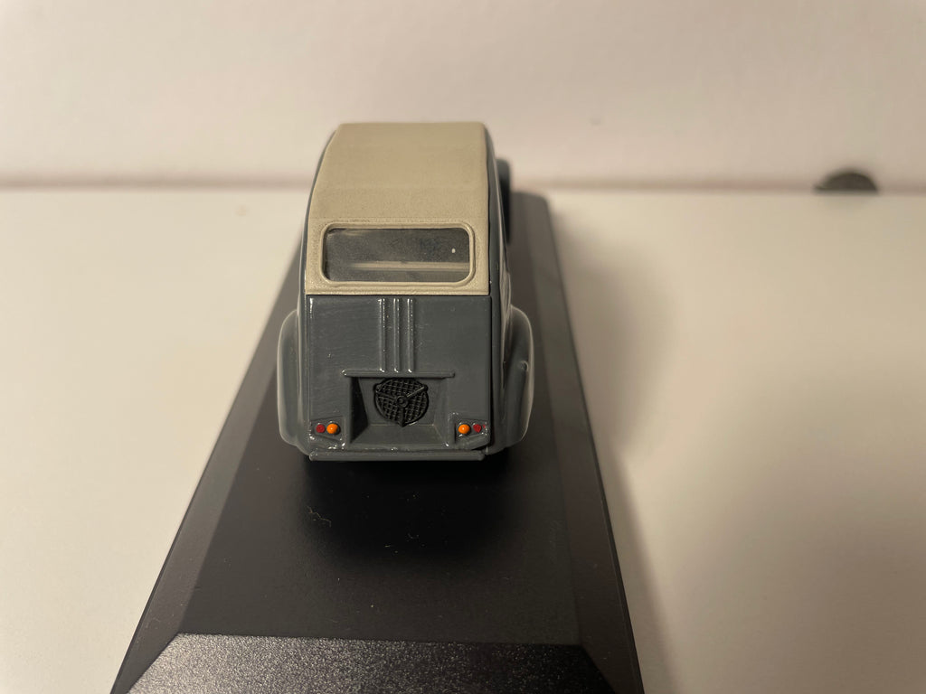 Citroën 2 CV Sahara 4x4 szara z 1958 roku - Vitesse numer referencyjny 037 A