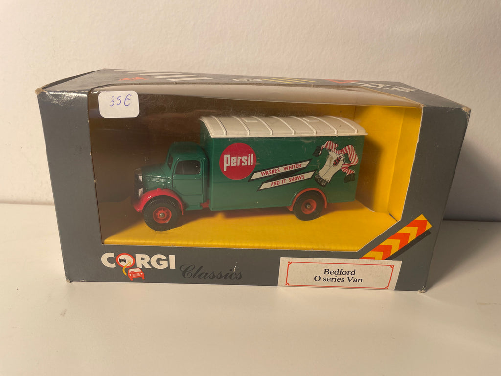 Camionete Bedford O Series Verde com Teto Branco e Publicidade da Lavagem PERSIL - CORGI referência 822/1