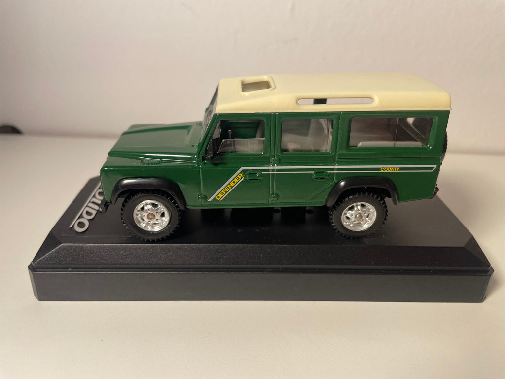 Land Rover Defender County verde - Solido referencia 1543