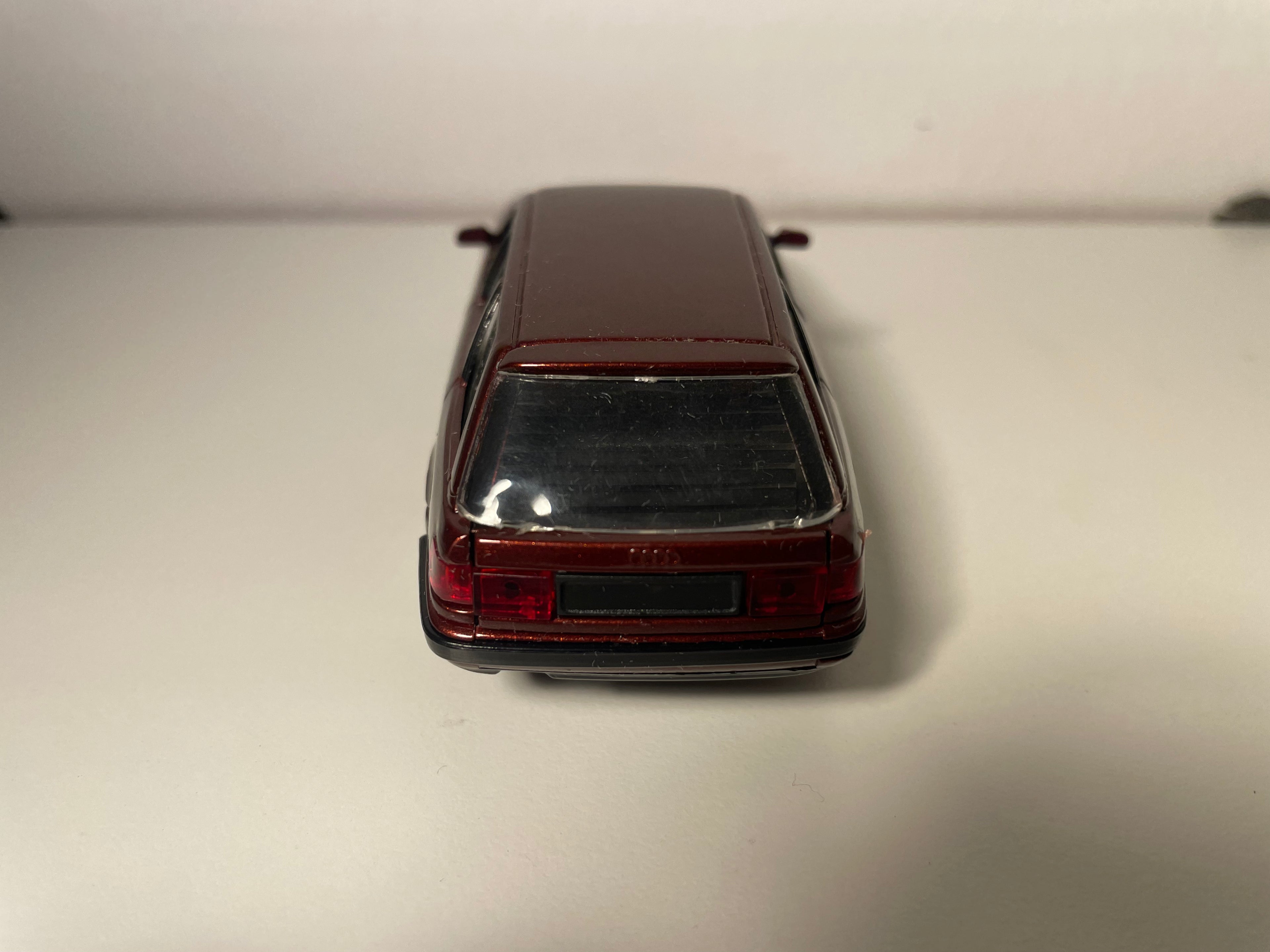 Audi 100 avant marron