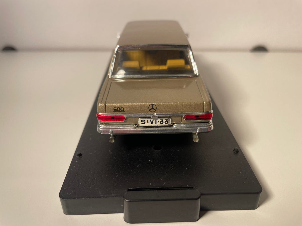 Mercedes 600 Pullman marrone del 1965 - Vitesse riferimento 033