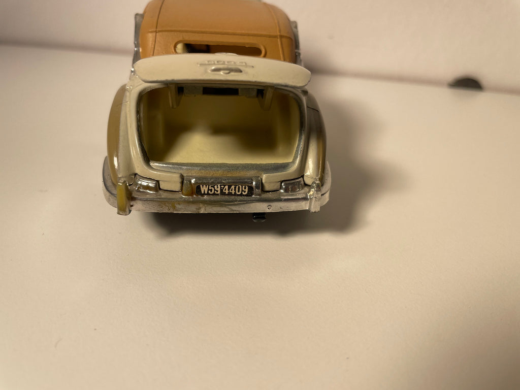 Mercedes 300SL brązowy i beżowy z 1954 roku - Corgi Classics referencia 811