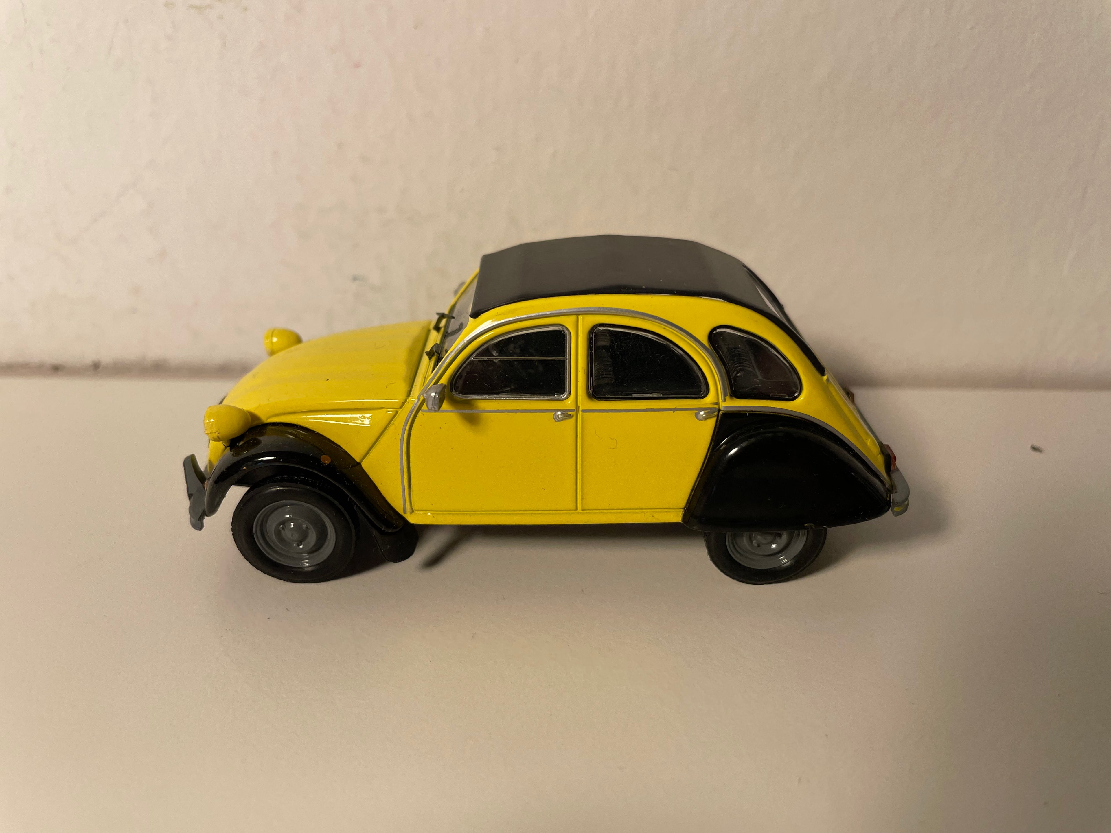 Citroën 2 CV giel a schwaarz - Eligor (an der Verpackung)