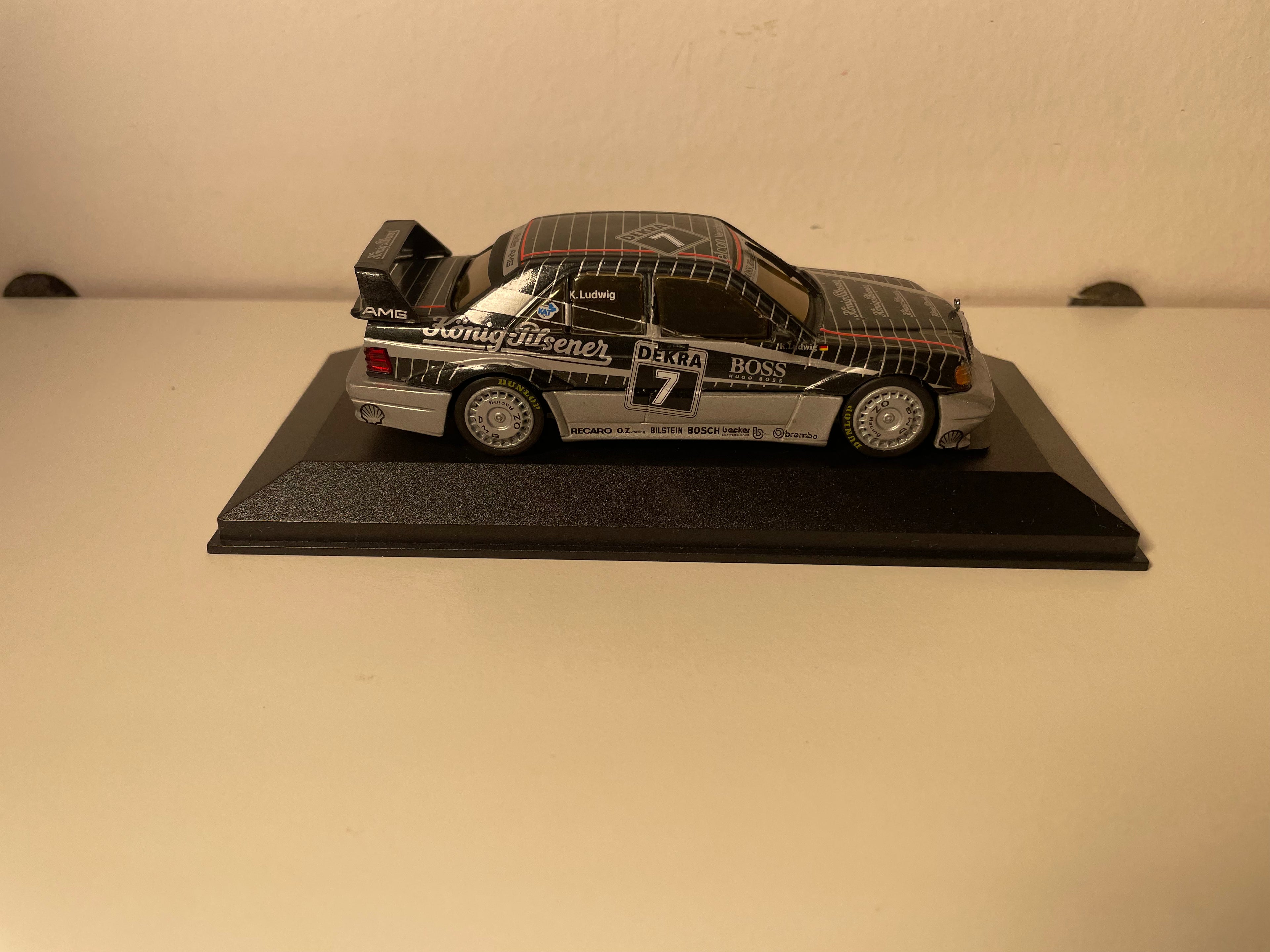 Mercedes 190 E Evo 2 grigia e nera numero 7 - Minichamps