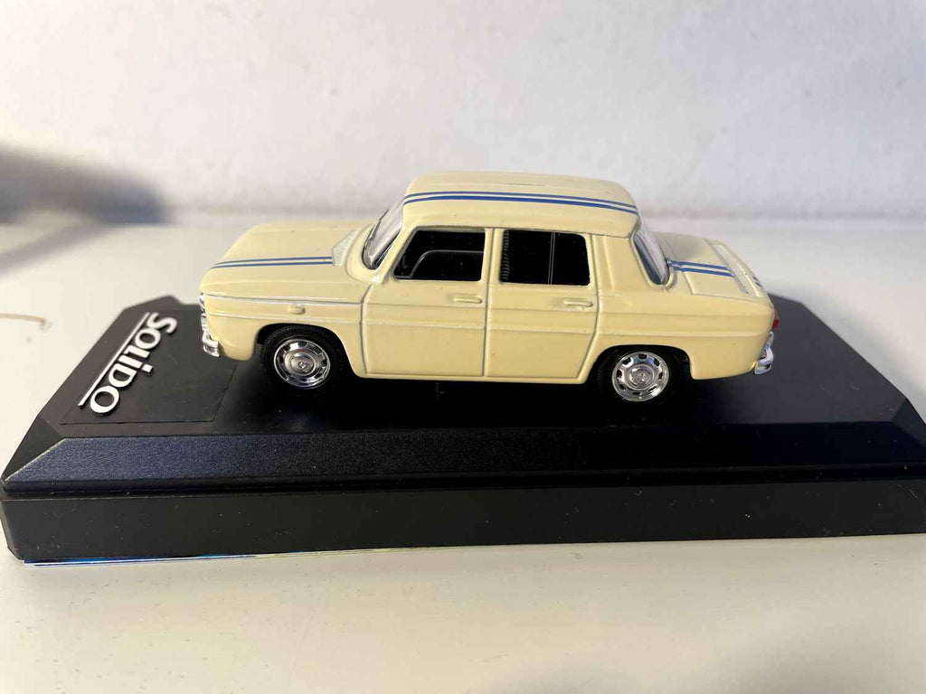 Renault 8 Gordini light beige/cream? (Solido reference 1831)
