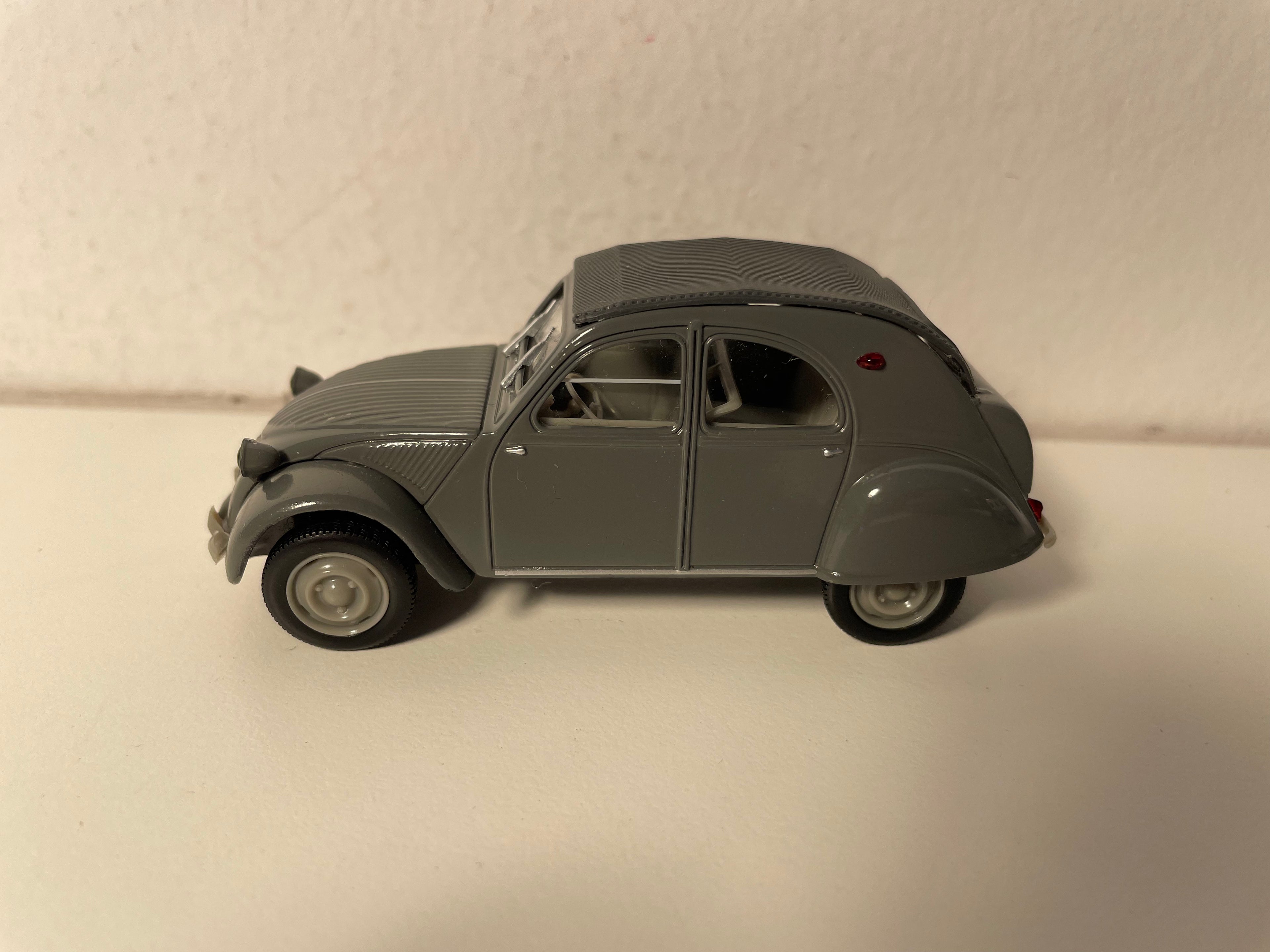 Citroën 2 CV AZL grise foncée avec coffre malle - Norev (sous blister) - 1606 FL 75