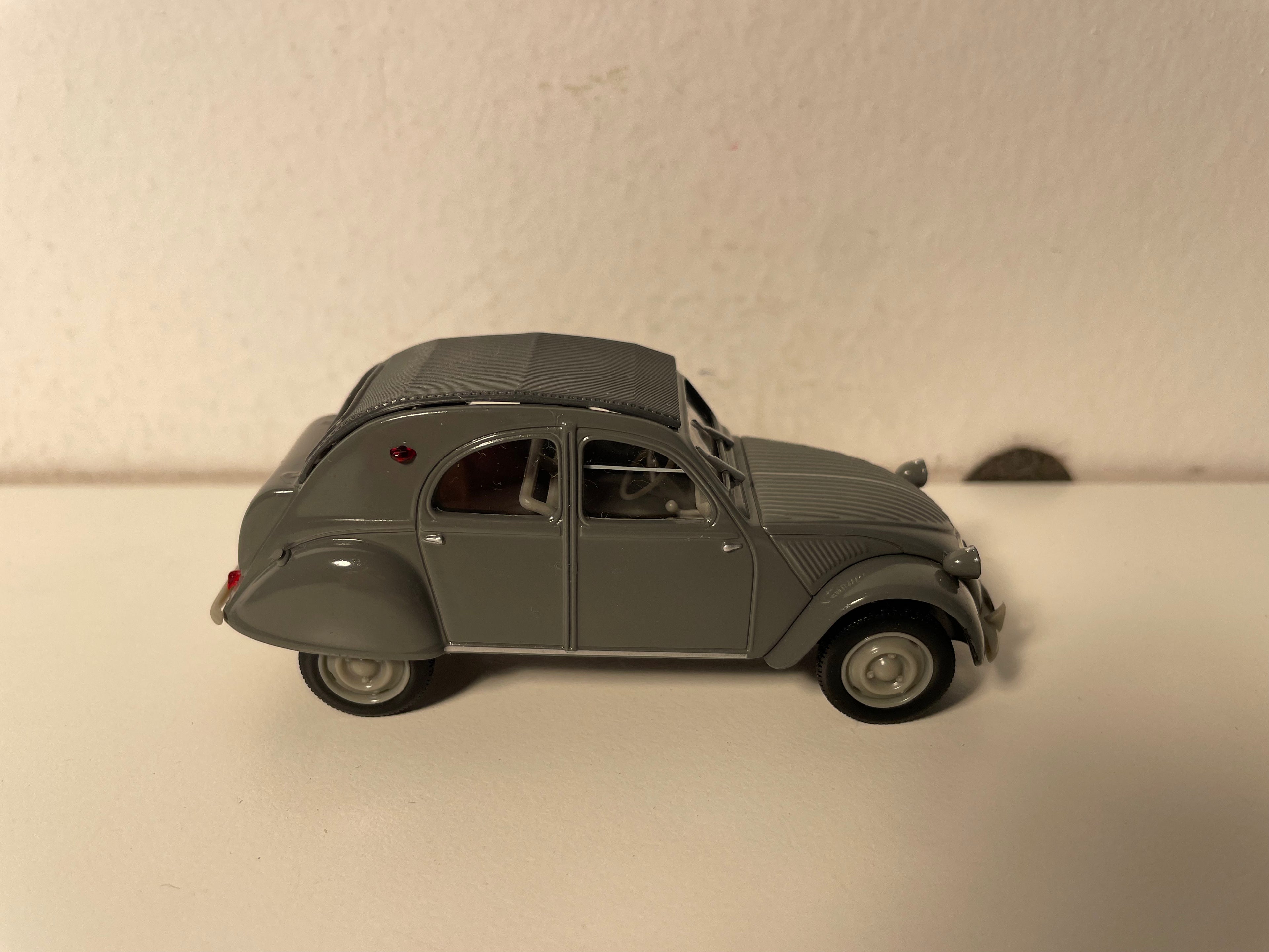Citroën 2 CV AZL grise foncée avec coffre malle - Norev (sous blister) - 1606 FL 75