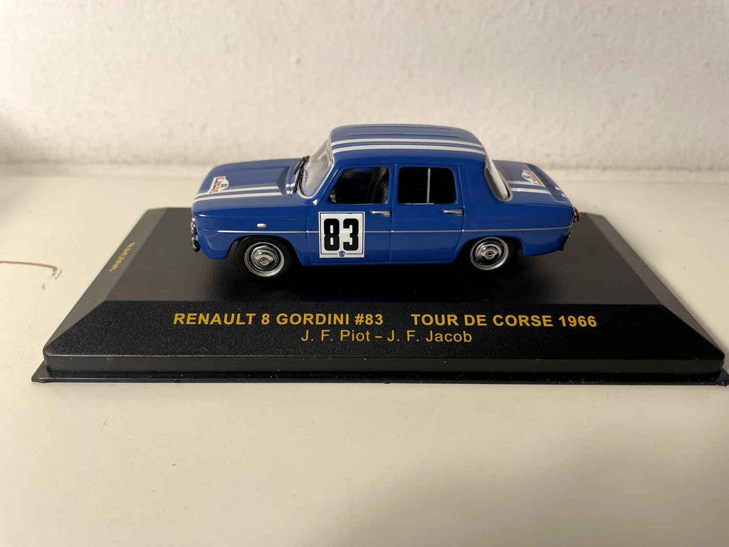 Renault 8 Gordini niebieska numer 83 - Tour de Corse 1966 - IXO referencja RAC096