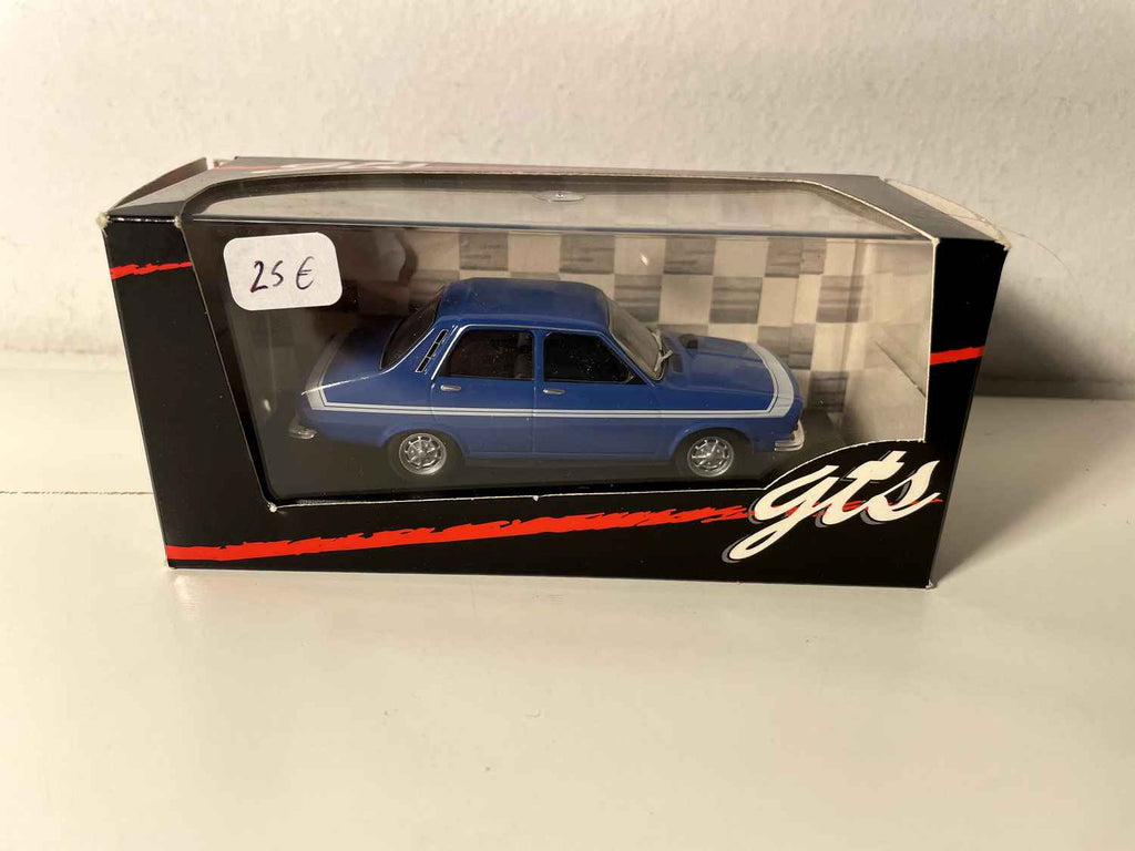 Renault 12 Gordini bleue (collection GTS)