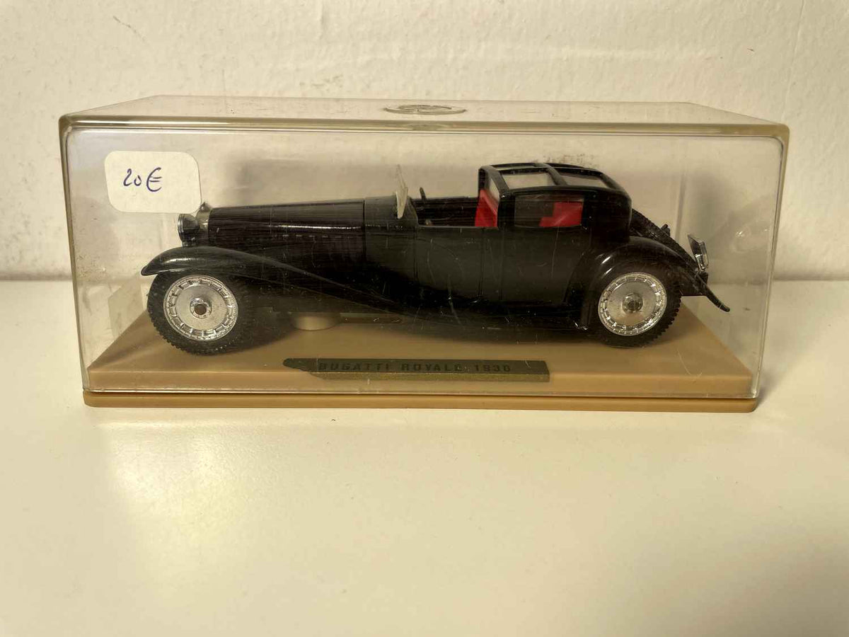 Bugatti royale noire del 1930 - Solido
