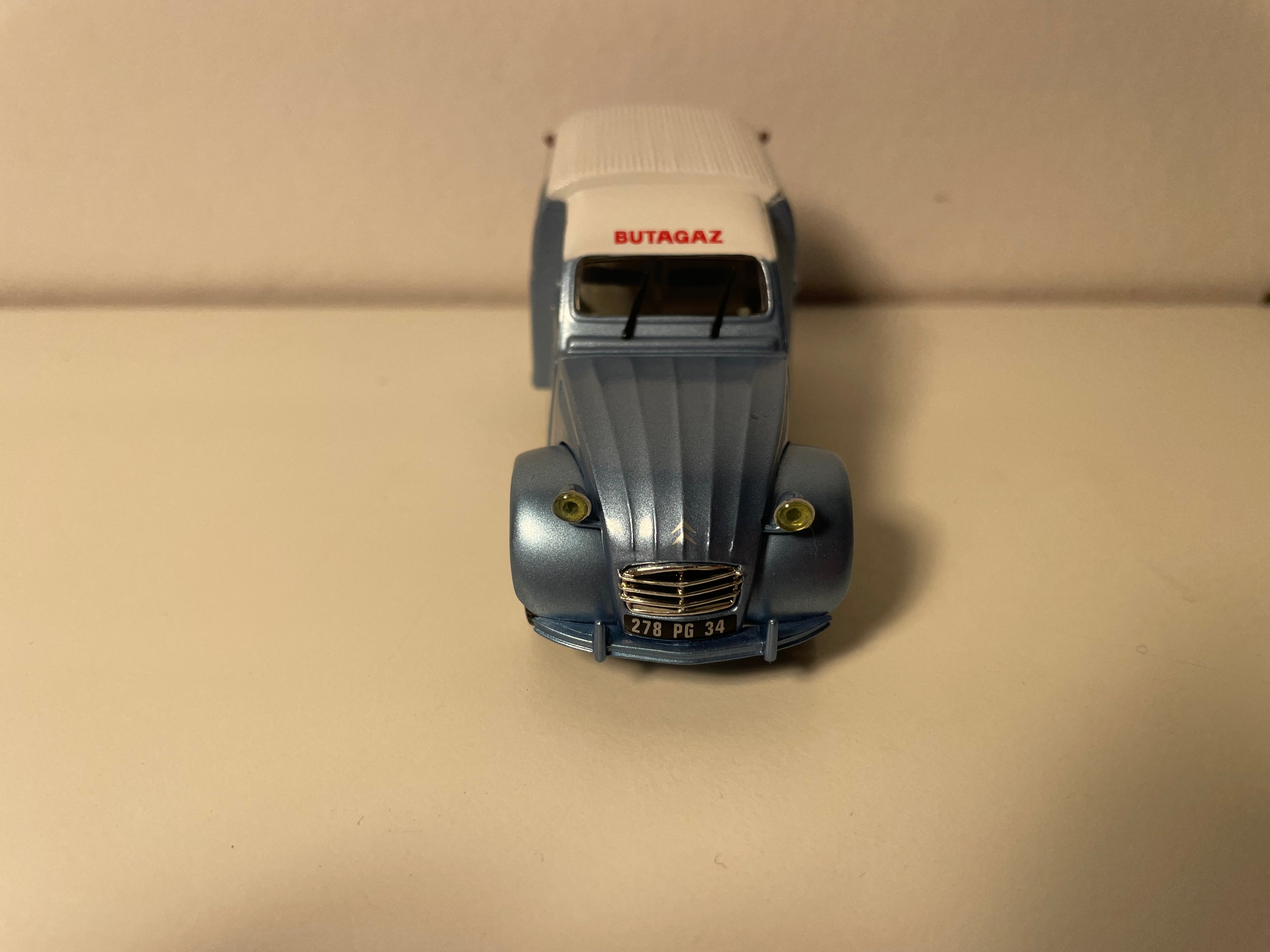 Citroën 2 CV AZU blau BUTAGAZ - Norev (Blister)