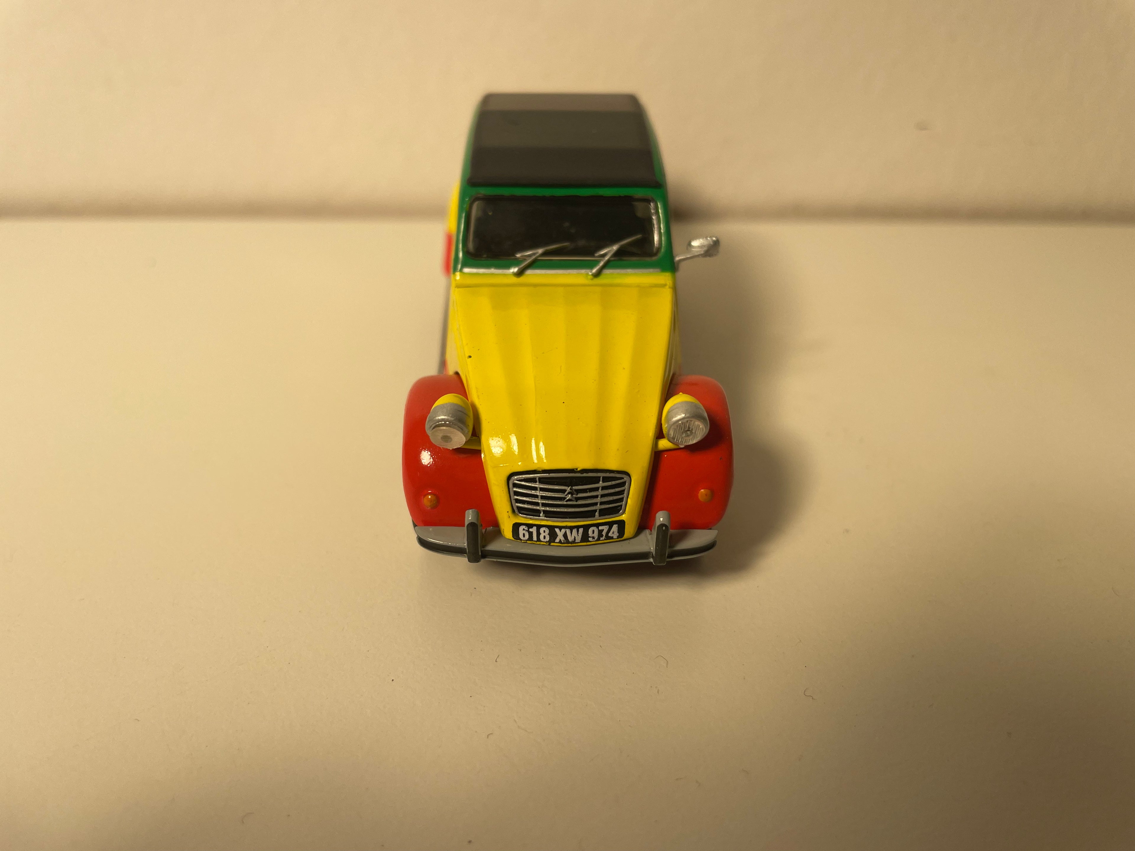 Citroën 2 CV rouge, jaune et verte - Eligor (sous blister)