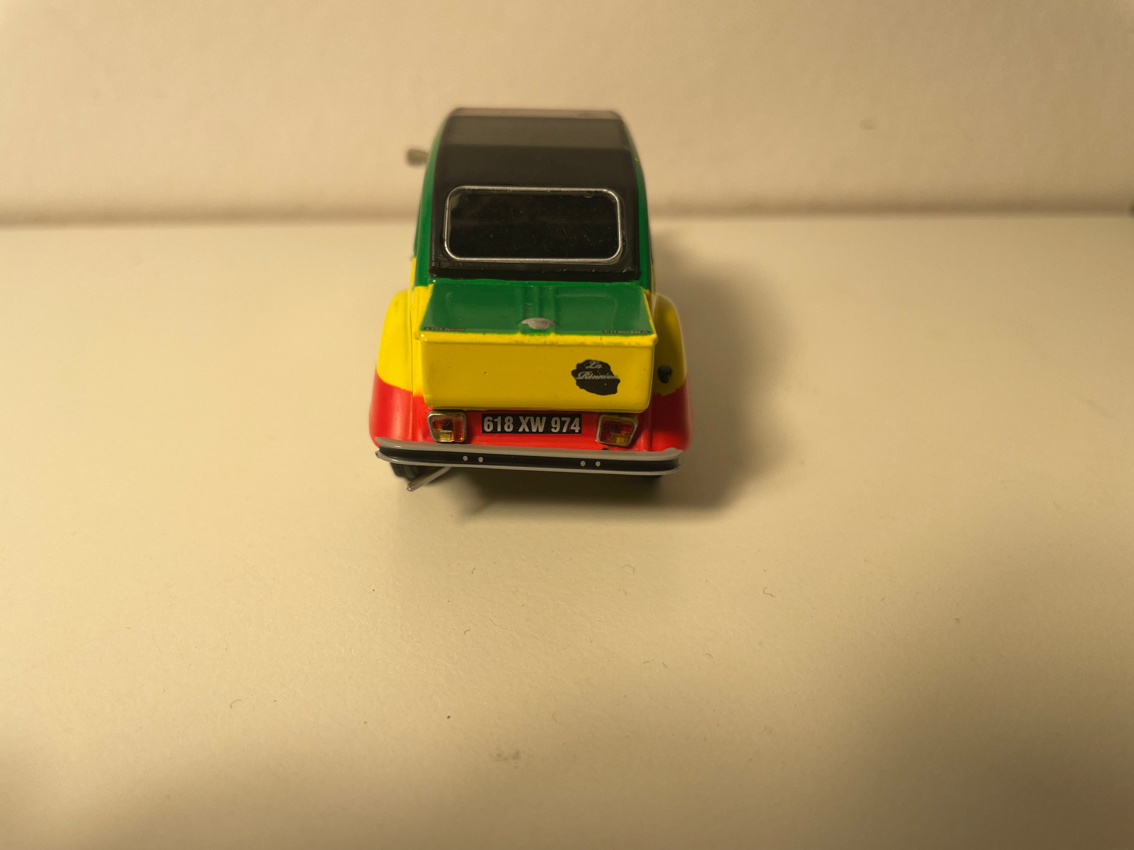 Citroën 2 CV rouge, jaune et verte - Eligor (sous blister)