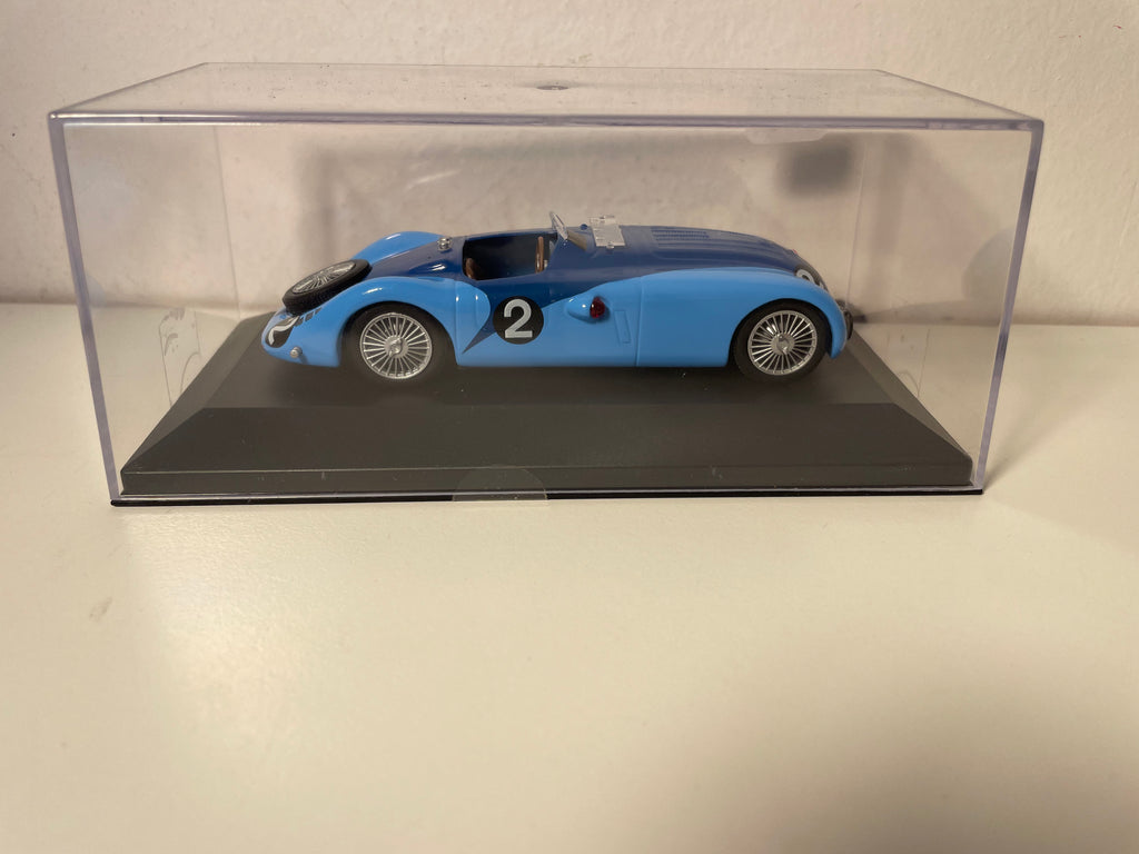Bugatti 57G niebieska i niebieska numer 2 - 24 godziny Le Mans 1937 (duże pudełko plexi)