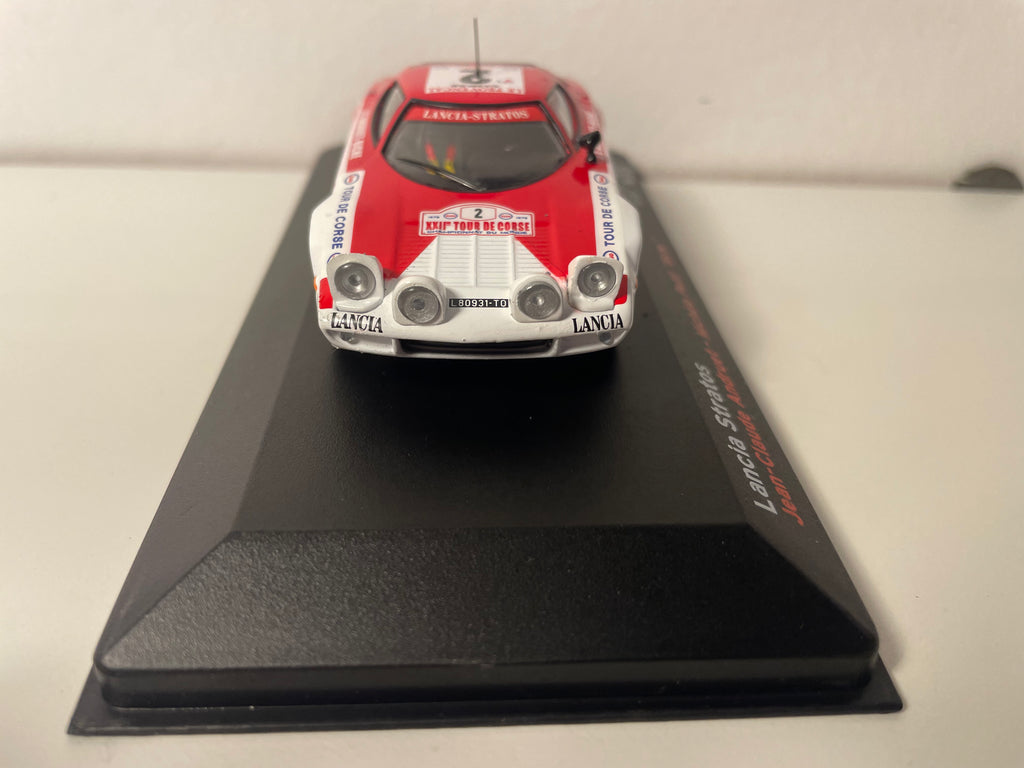 Lancia Stratos Rood en Wit Nummer 2 - Tour de Corse 1974
